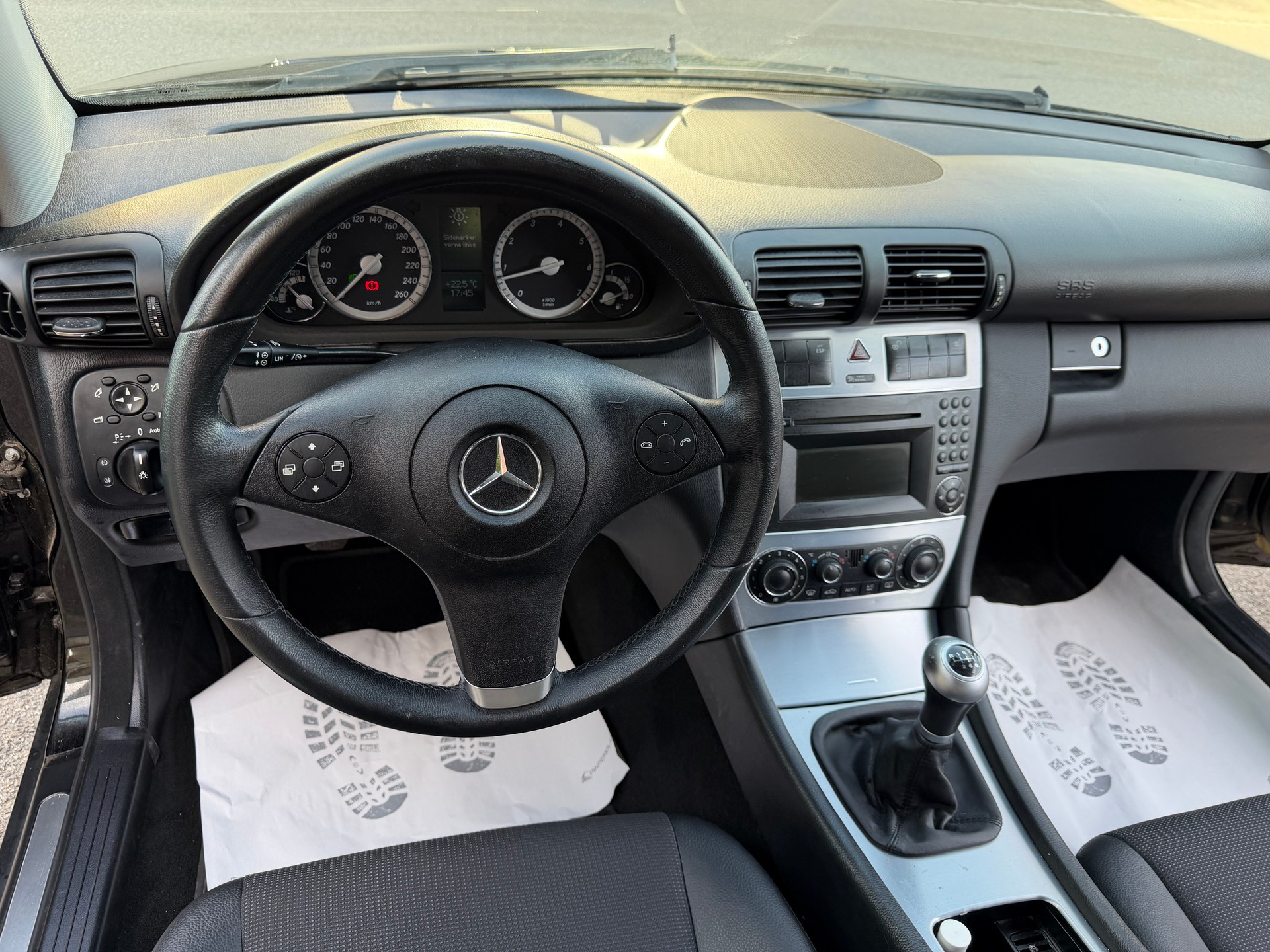 MERCEDES-BENZ CLC 180 Kompressor My Star-image-14