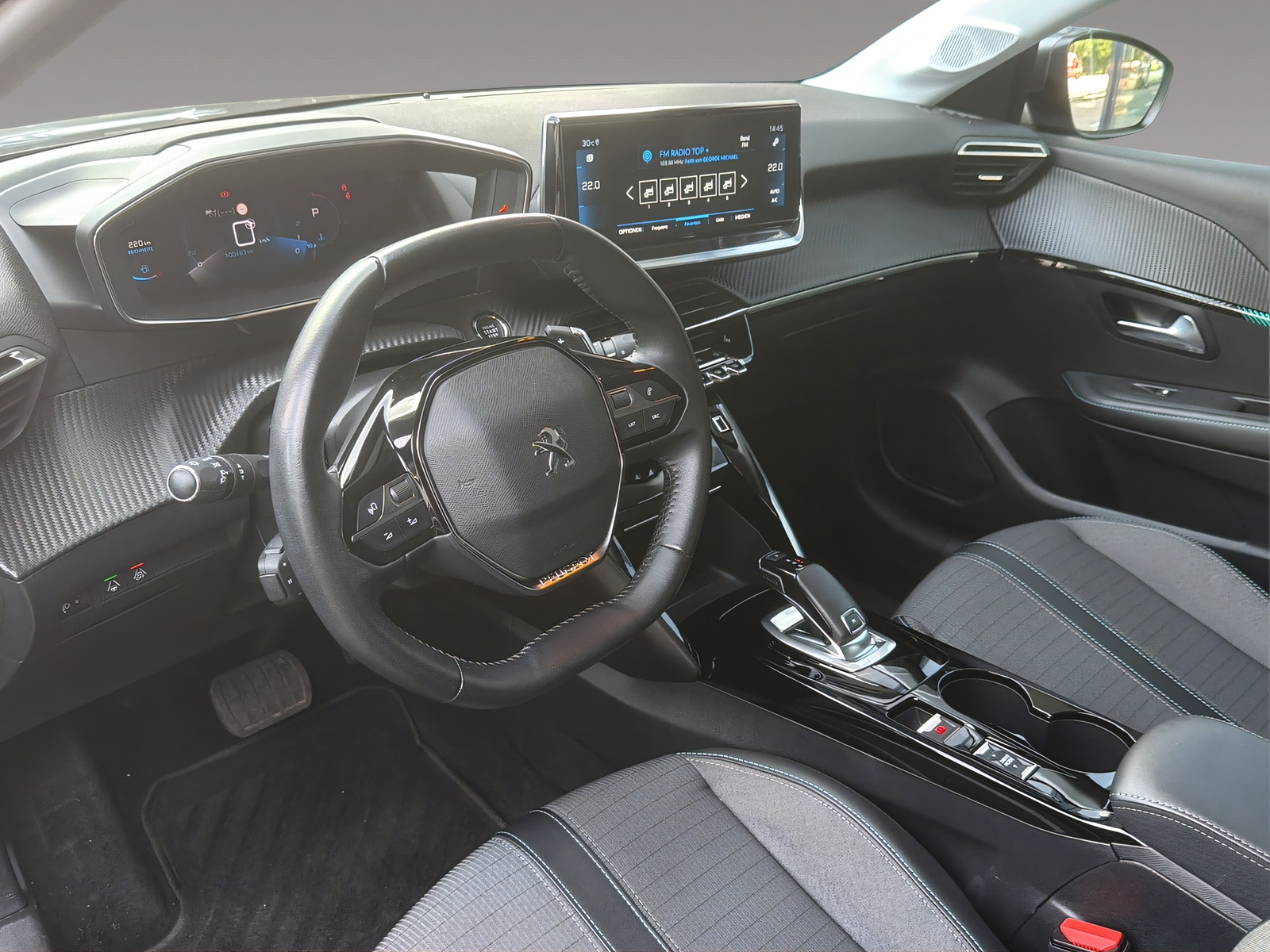 PEUGEOT 208 1.2 PureTech 100 Allure Pack-image-5