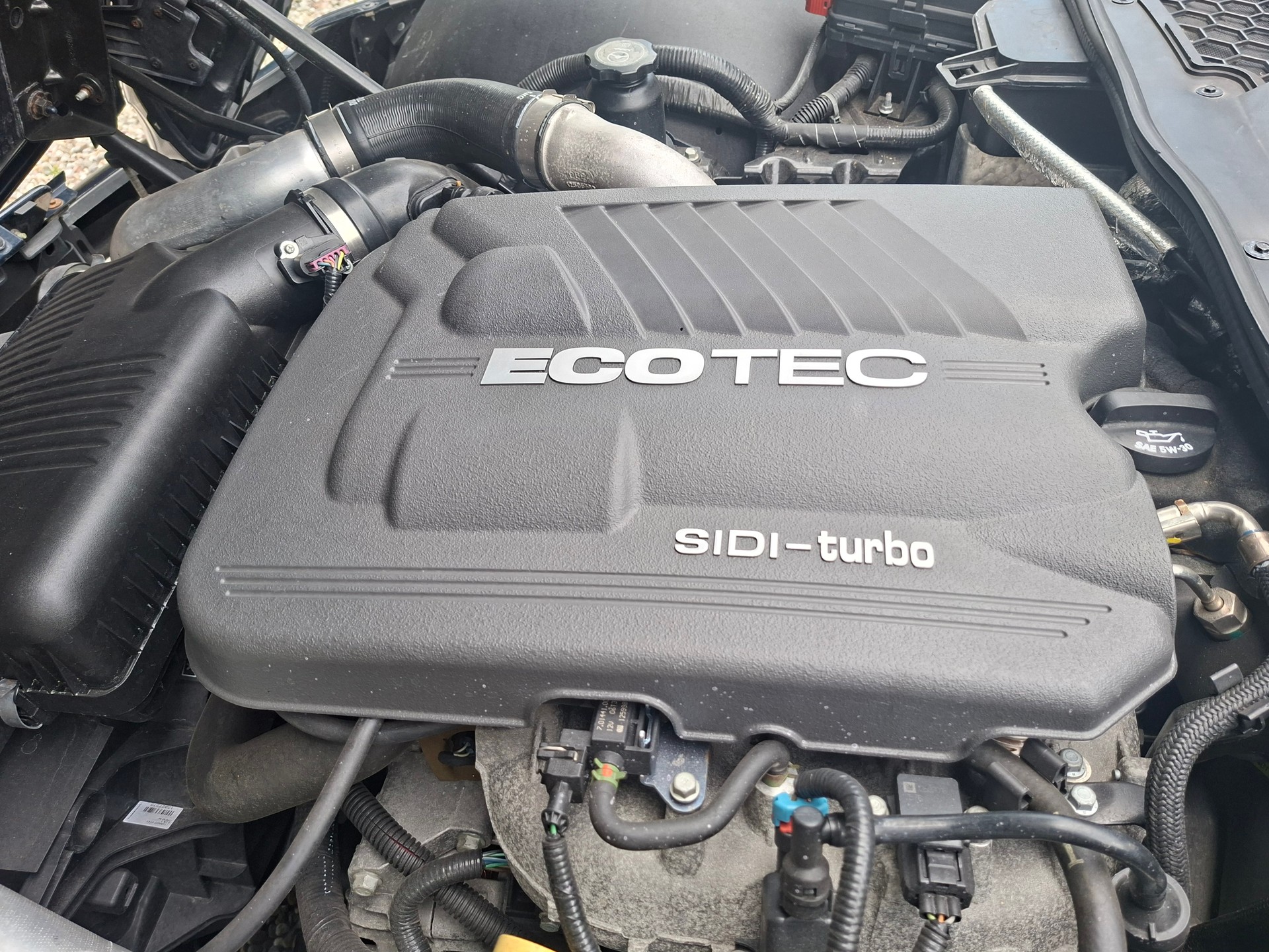 OPEL GT 2.0 Turbo-image-13
