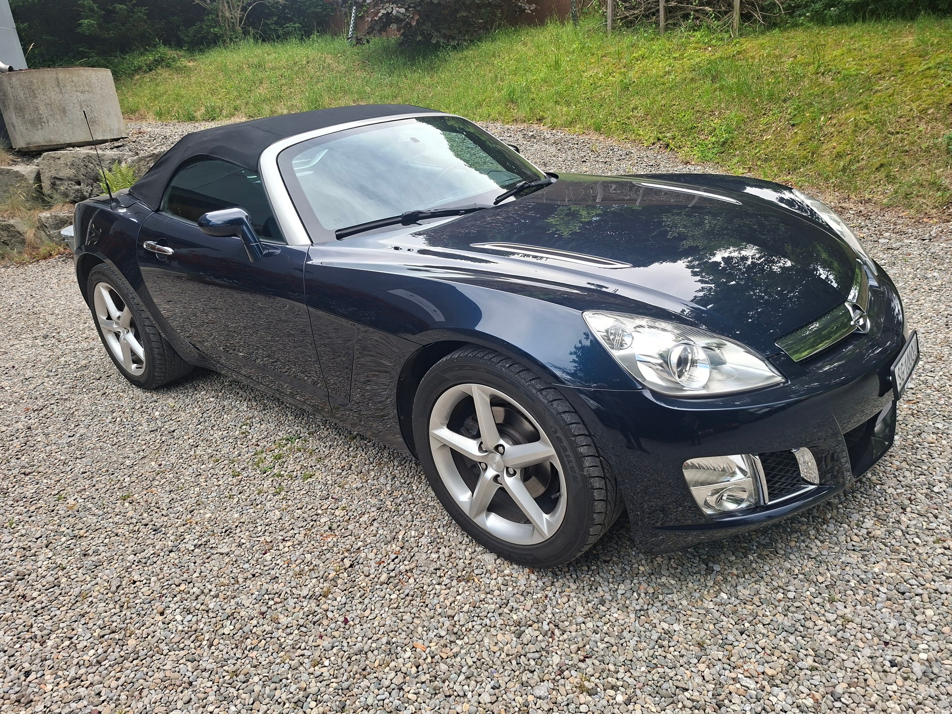 OPEL GT 2.0 Turbo-image-1
