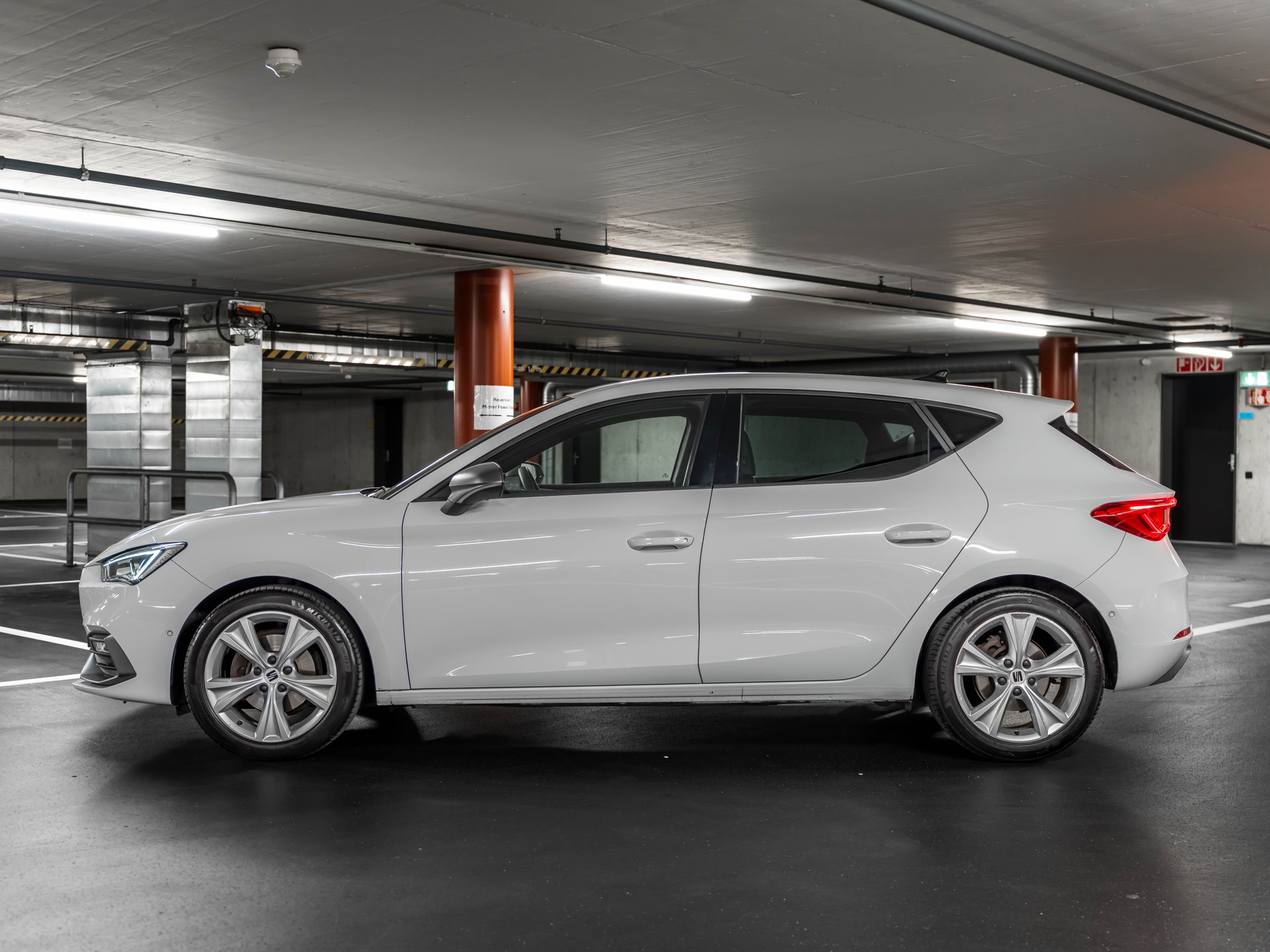 SEAT Leon 1.5 Eco TSI FR-image-5