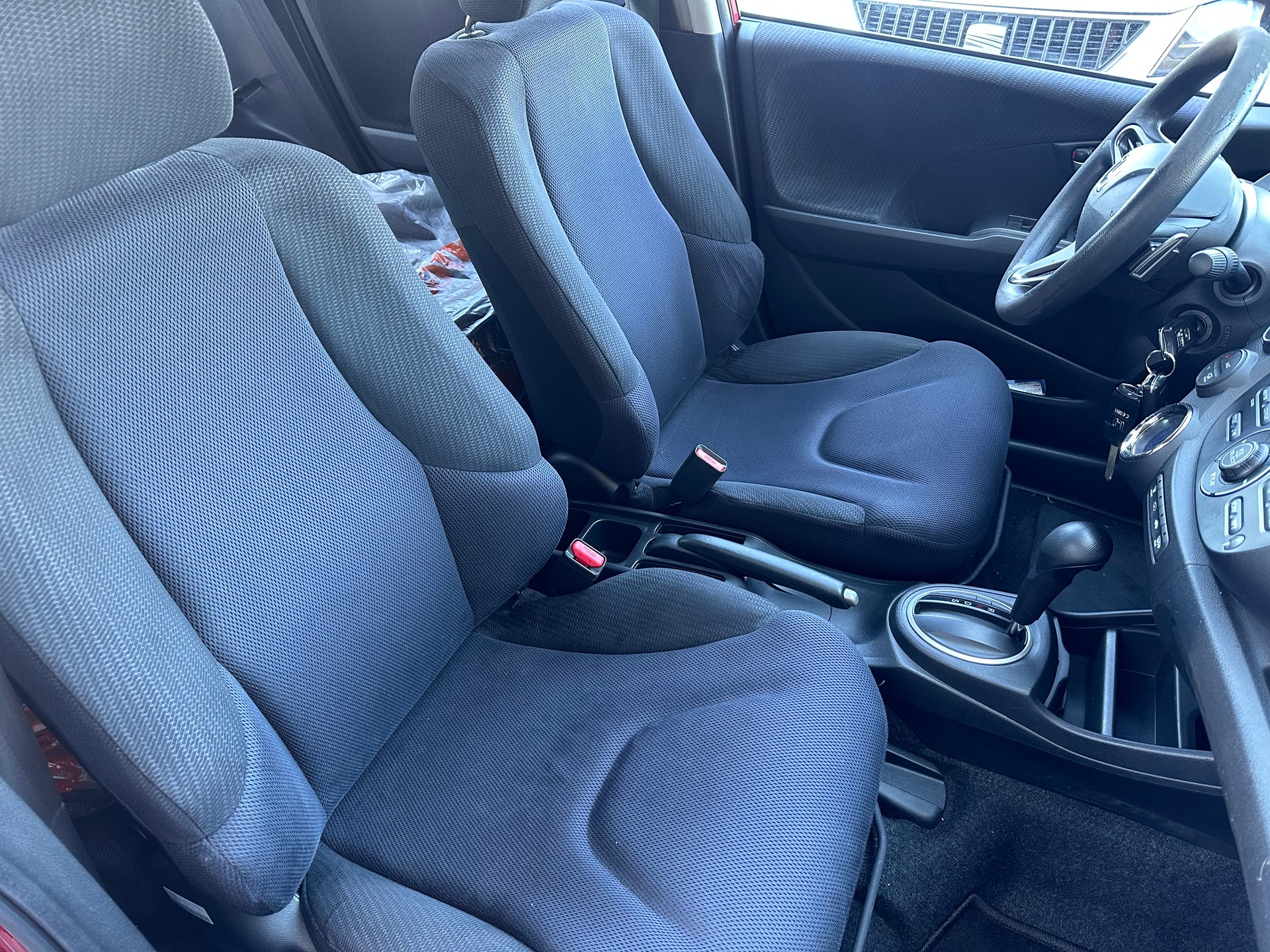 HONDA Jazz 1.3i Hybrid Comfort CVT-image-6