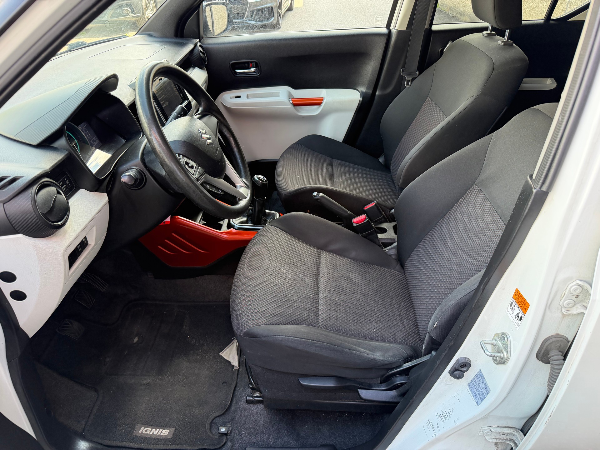 SUZUKI Ignis 1.2i Compact Top Hybrid-image-6