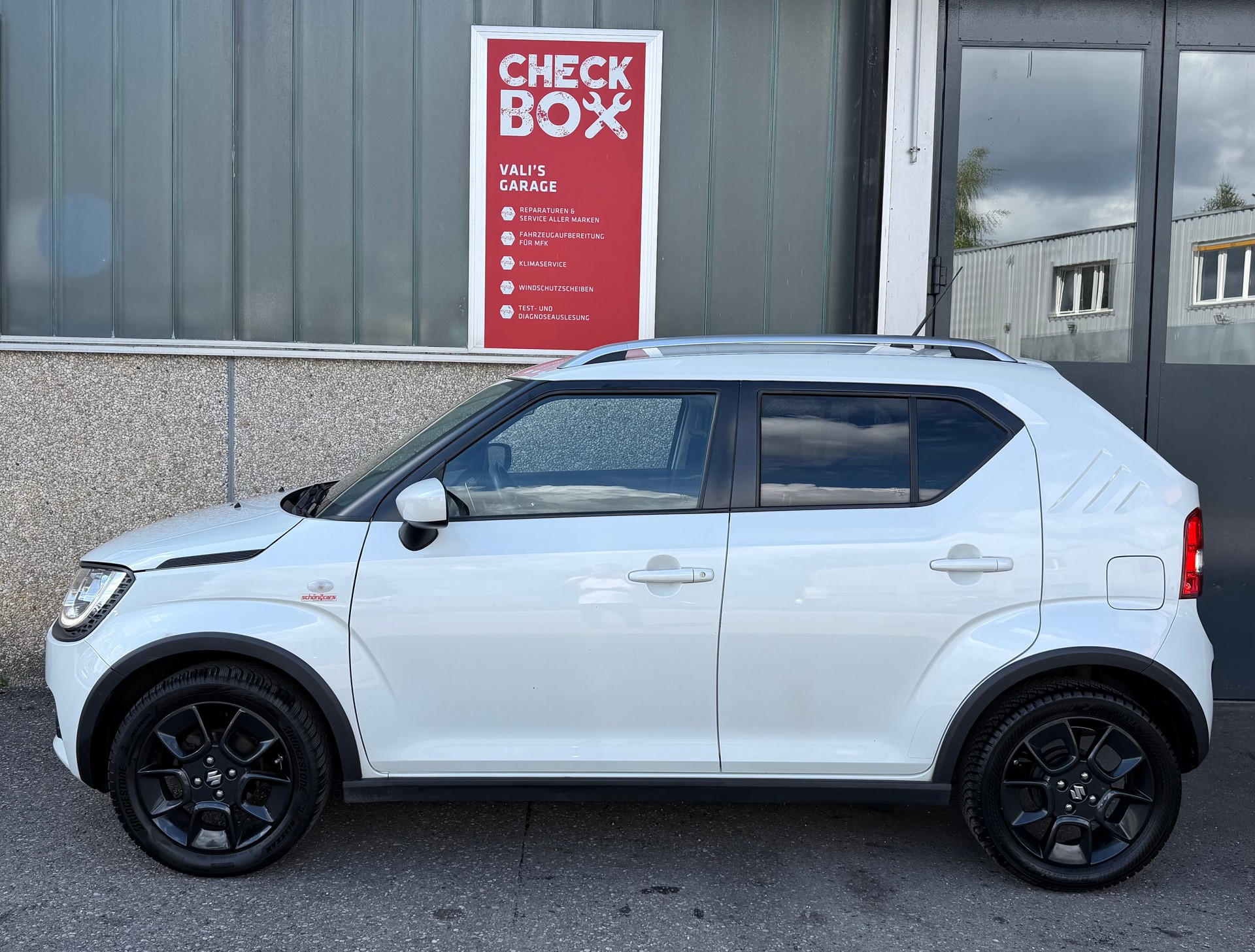 SUZUKI Ignis 1.2i Compact Top Hybrid-image-1