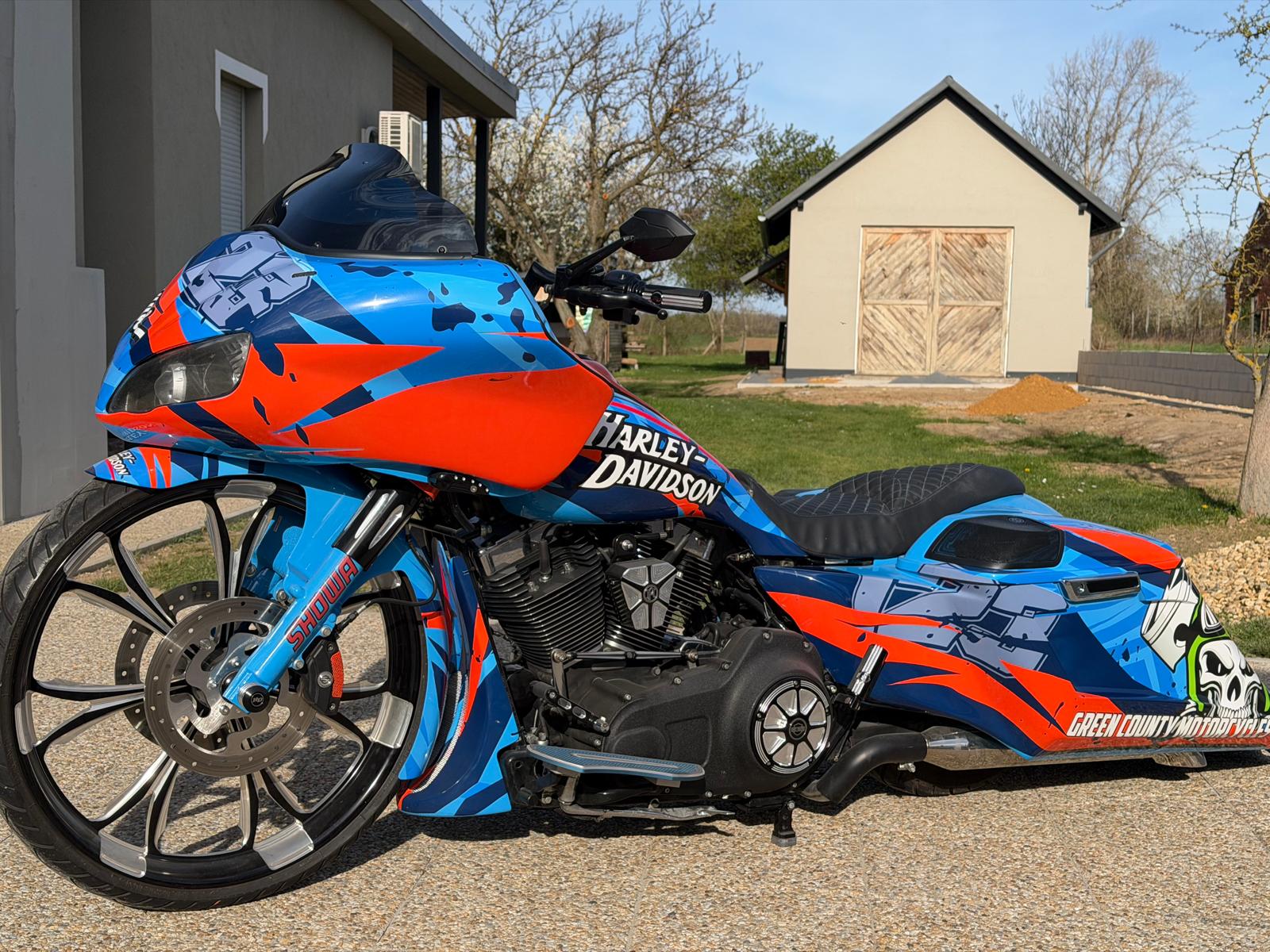 HARLEY-DAVIDSON EINZELSTÜCK | CUSTOM BAGGER 26" | 1800 ccm | AIRRIDE VORNE + HINTEN | ELEKTR. HAUPTSTÄNDER | CH-GEPRÜFT