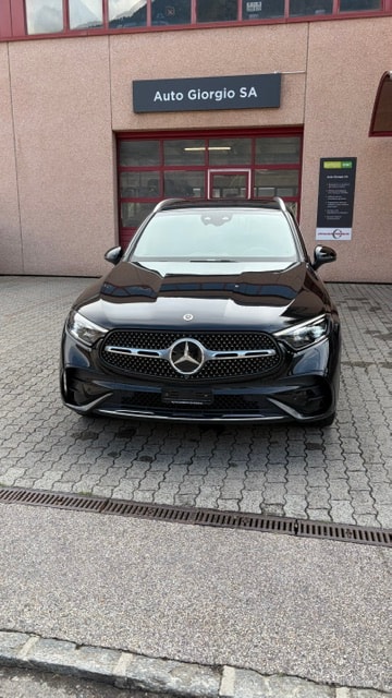 MERCEDES-BENZ GLC 300 4Matic AMG Line 9G-Tronic-image-0