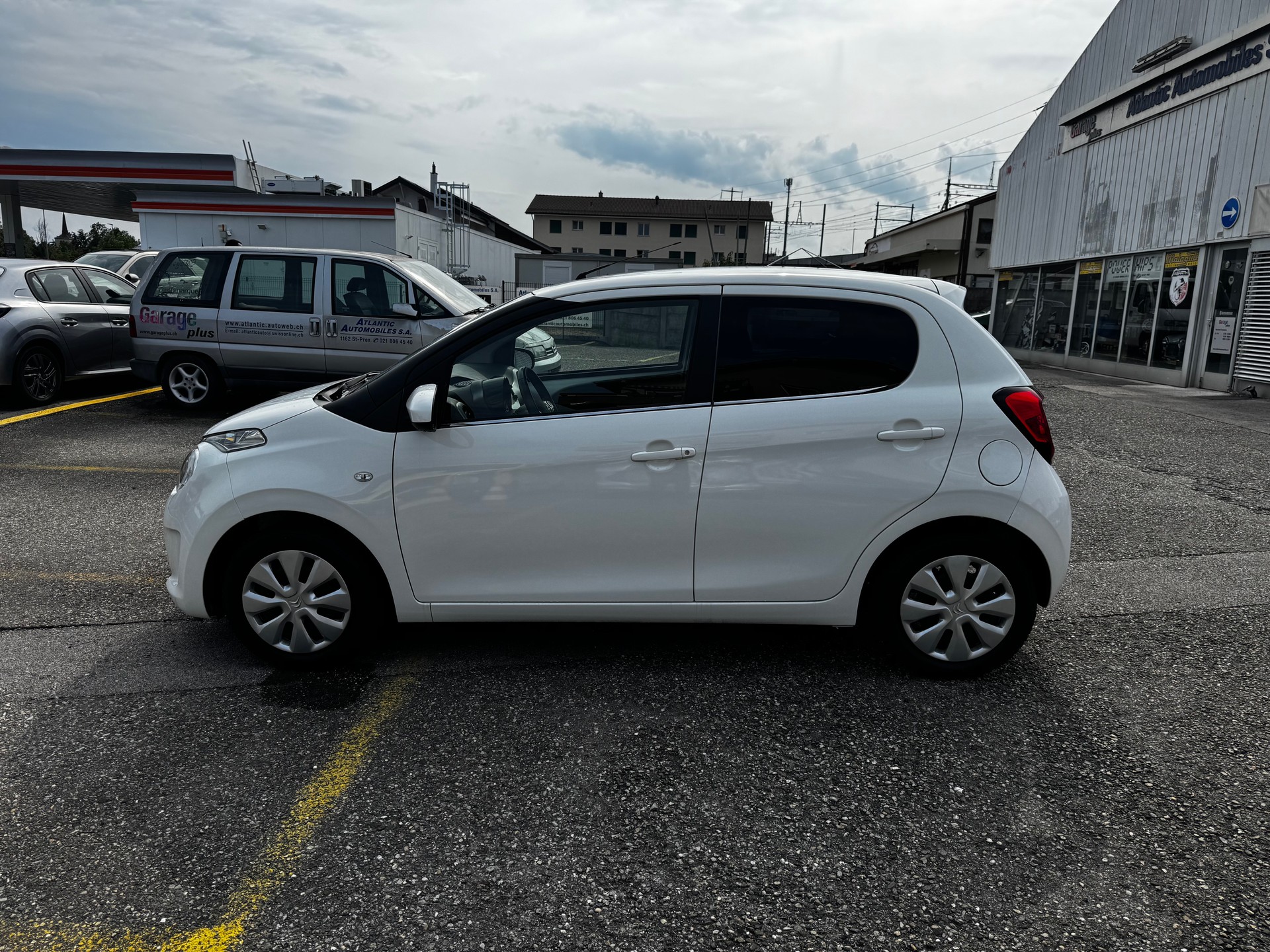 CITROEN C1 1.0 VTi ETG5 Shine Airscape-image-2