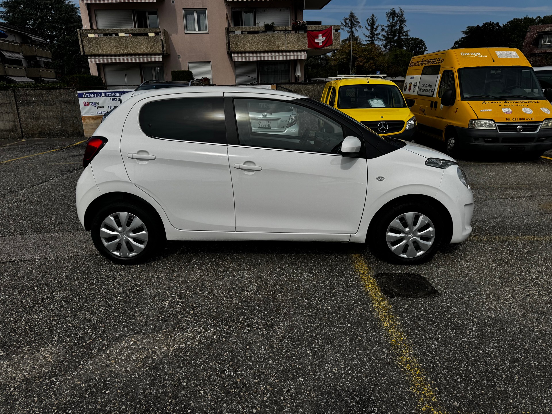 CITROEN C1 1.0 VTi ETG5 Shine Airscape-image-6