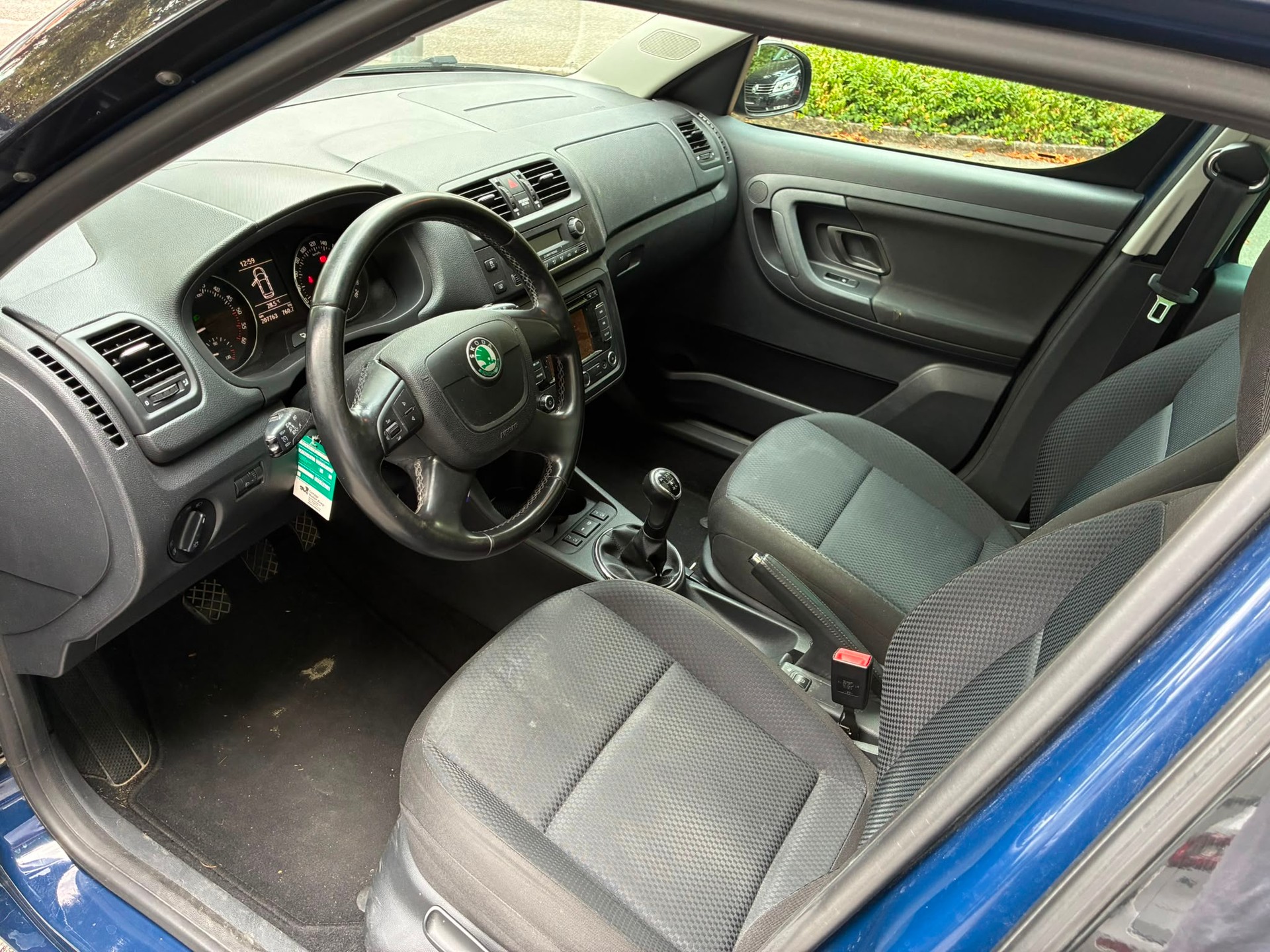 SKODA Roomster 1.6 TDI Elegance-image-12