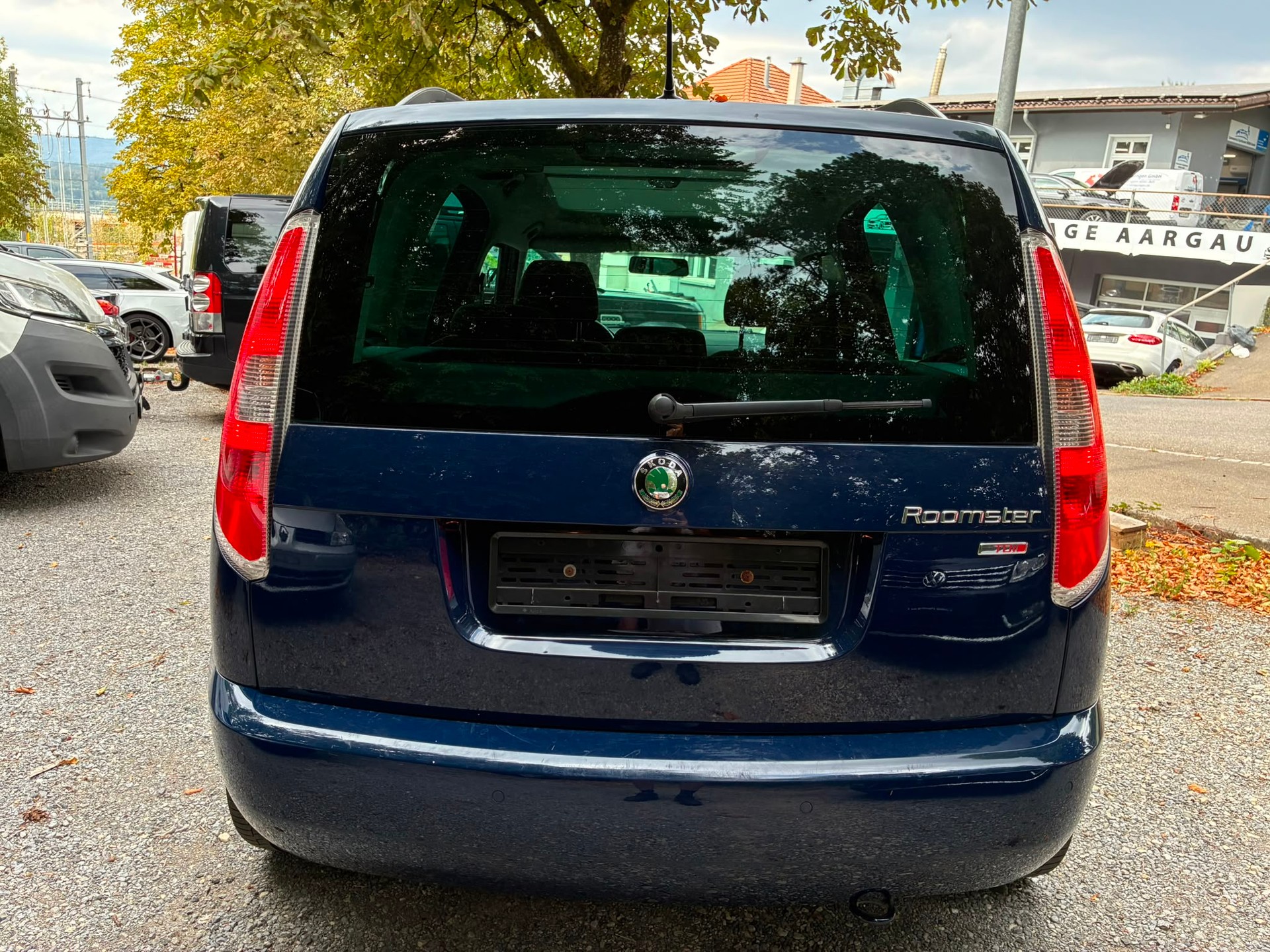 SKODA Roomster 1.6 TDI Elegance-image-4