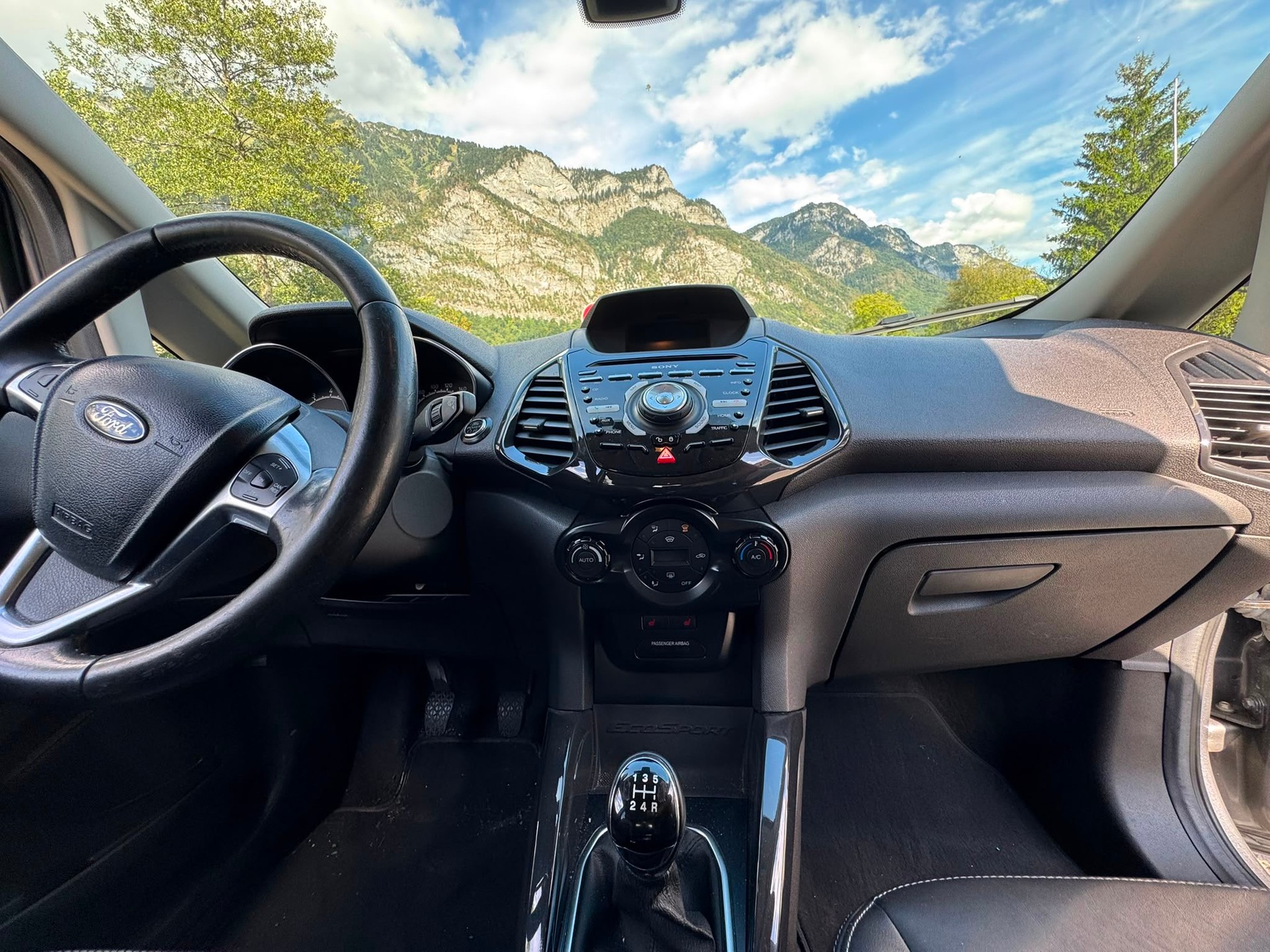 FORD EcoSport 1.0 SCTi Titanium S-image-12