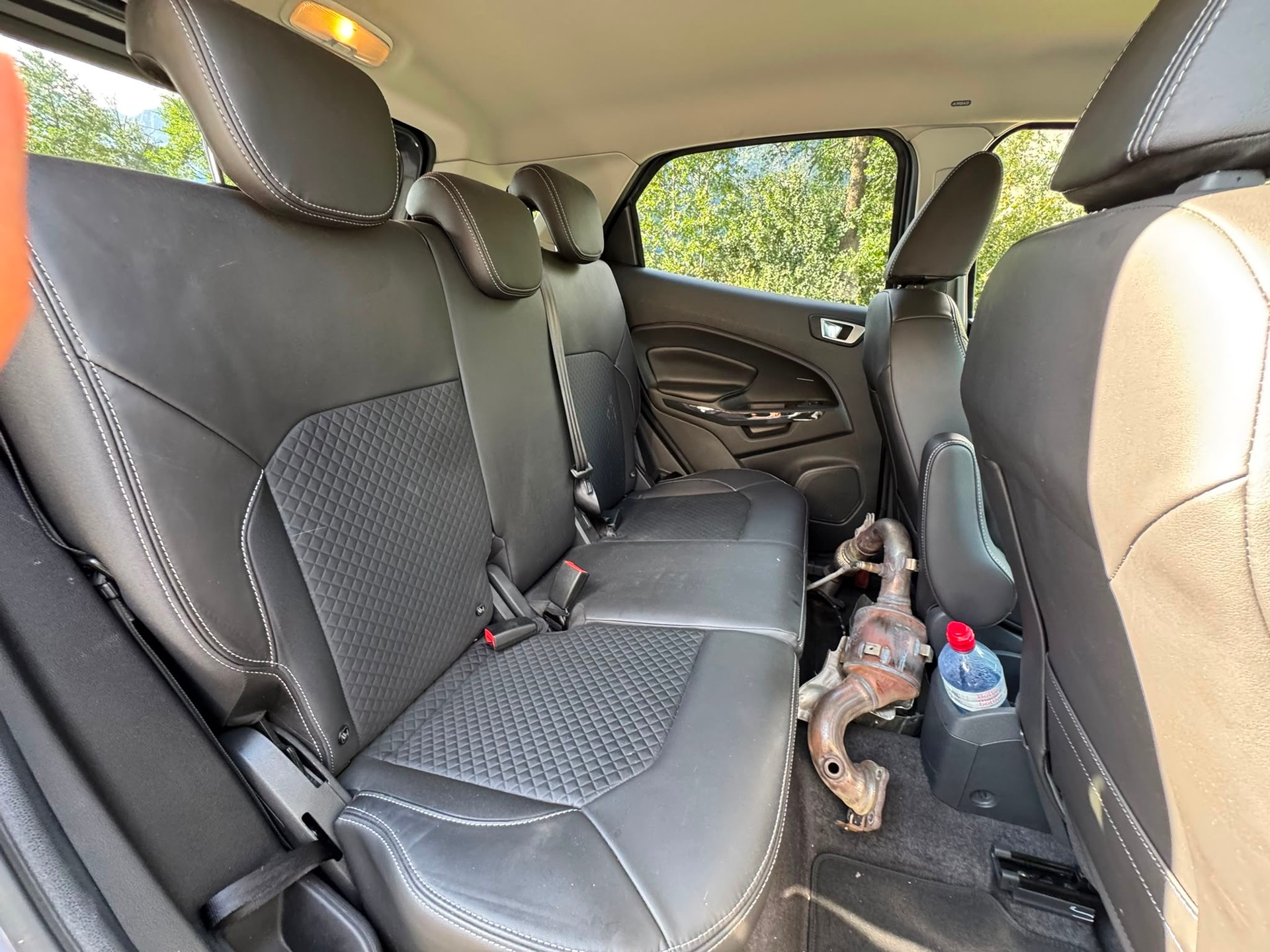 FORD EcoSport 1.0 SCTi Titanium S-image-10