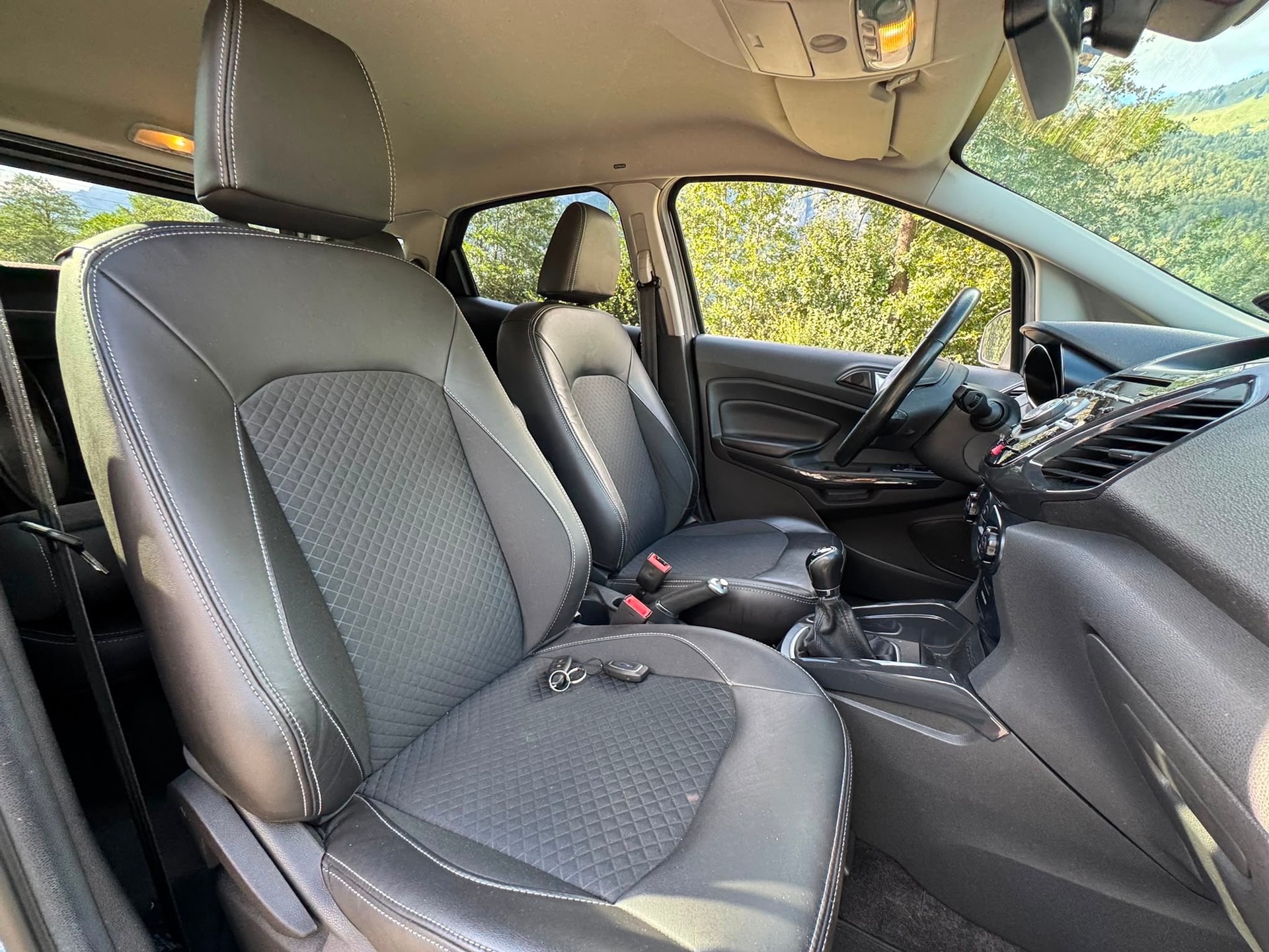 FORD EcoSport 1.0 SCTi Titanium S-image-9