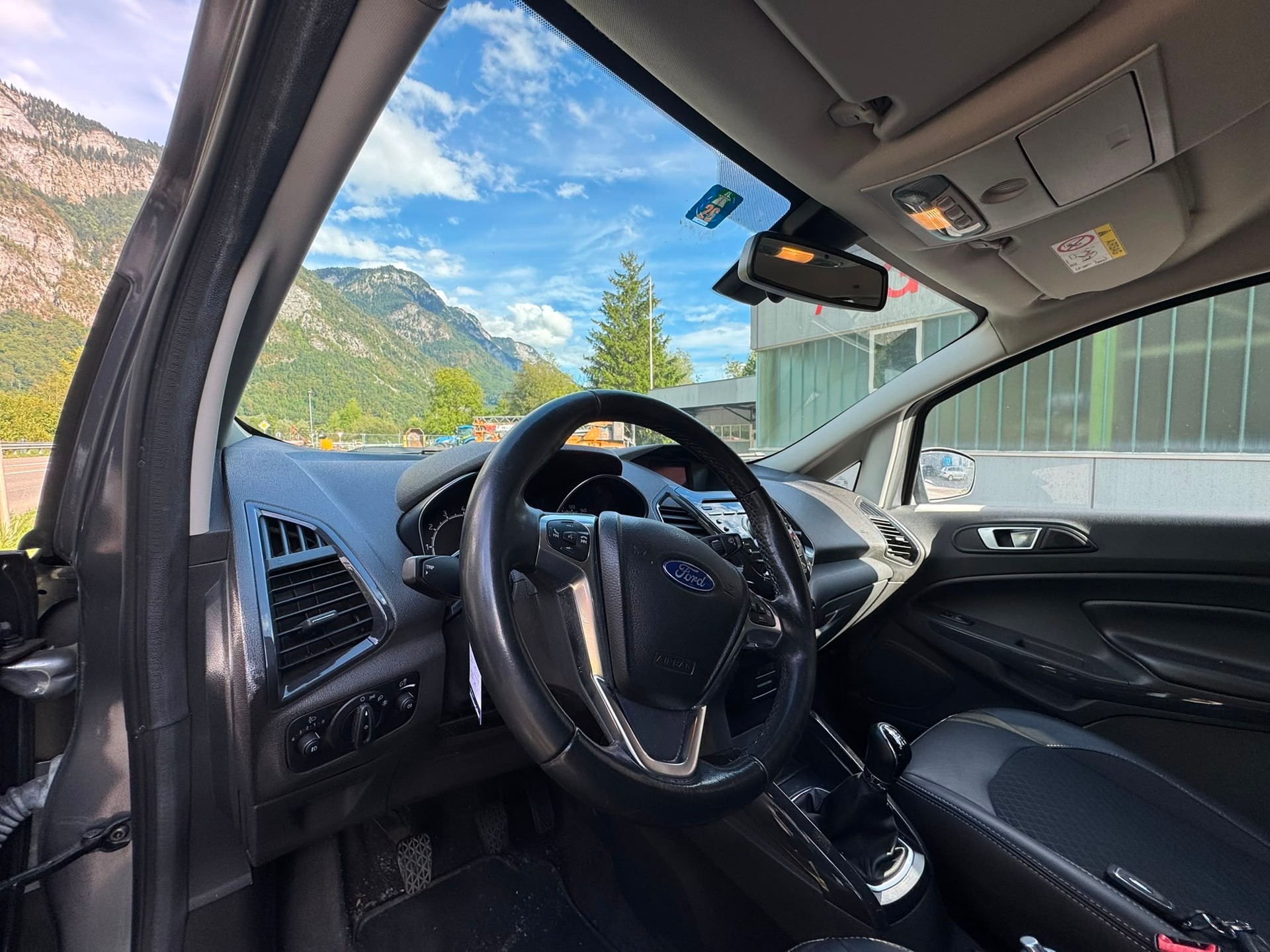 FORD EcoSport 1.0 SCTi Titanium S-image-8