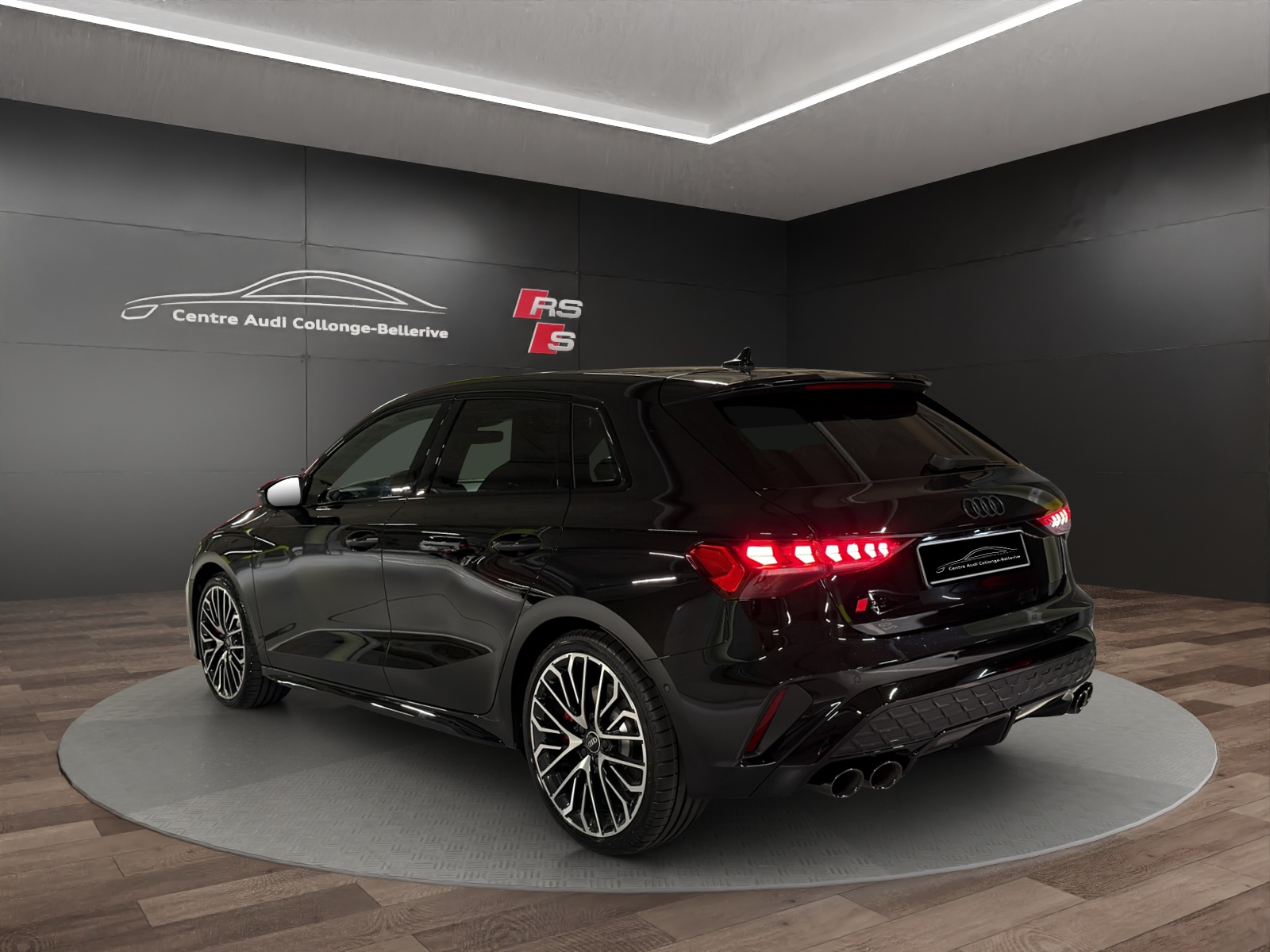 AUDI S3 Sportback TFSI quattro S-tronic-image-3