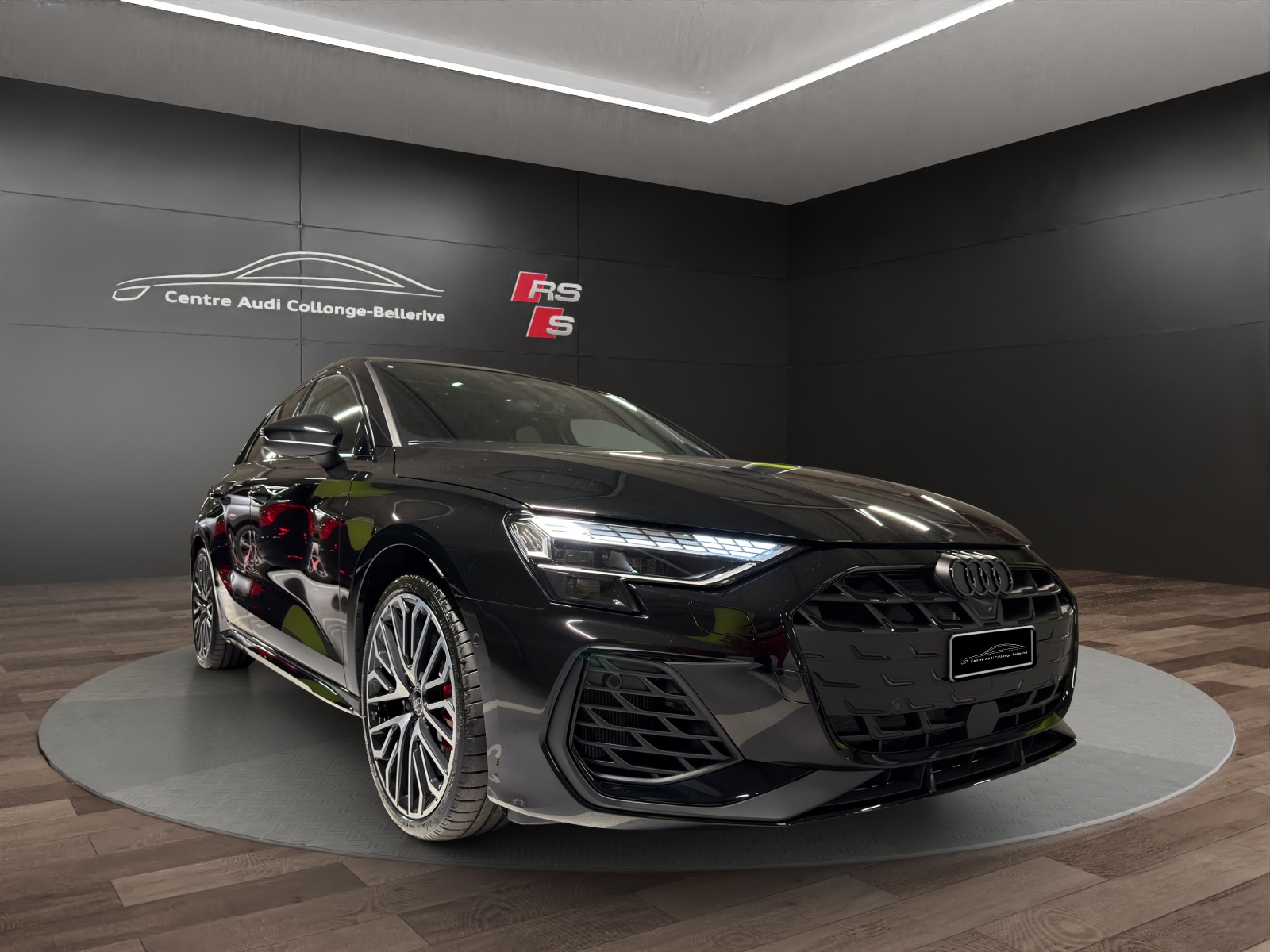 AUDI S3 Sportback TFSI quattro S-tronic-image-6