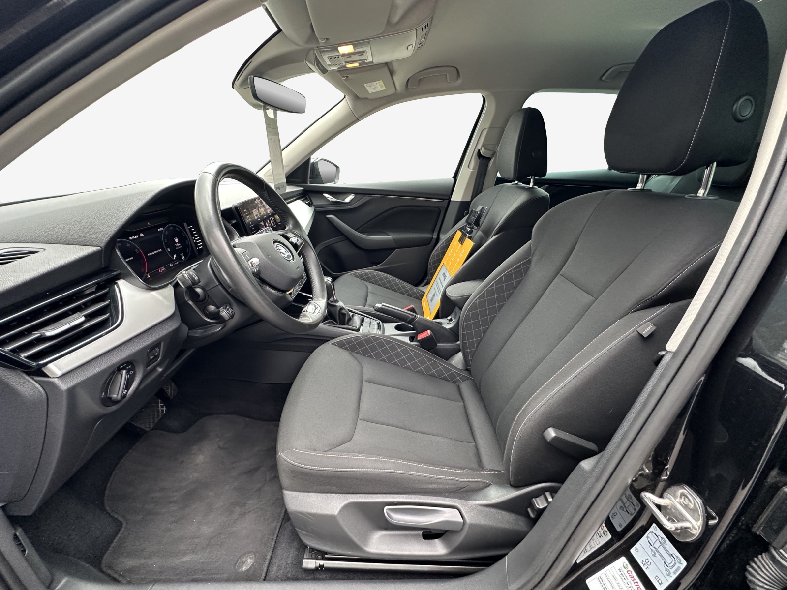 SKODA Kamiq 1.5 TSI ACT Ambition DSG-image-7