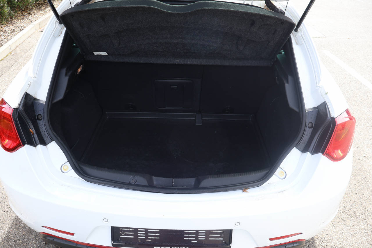 ALFA ROMEO Giulietta 1.4 TB Sprint-image-4