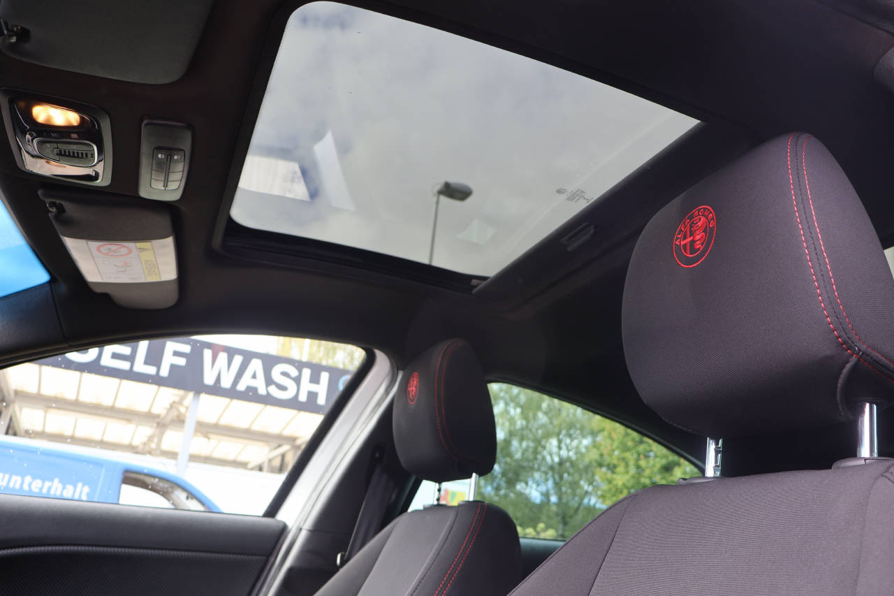ALFA ROMEO Giulietta 1.4 TB Sprint-image-13