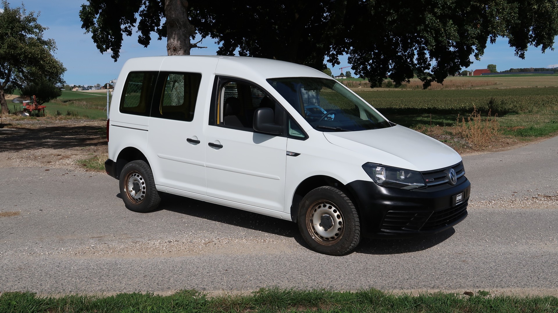 VW VW CADDY 2.0 TDI / 4X4 / CH-image-6