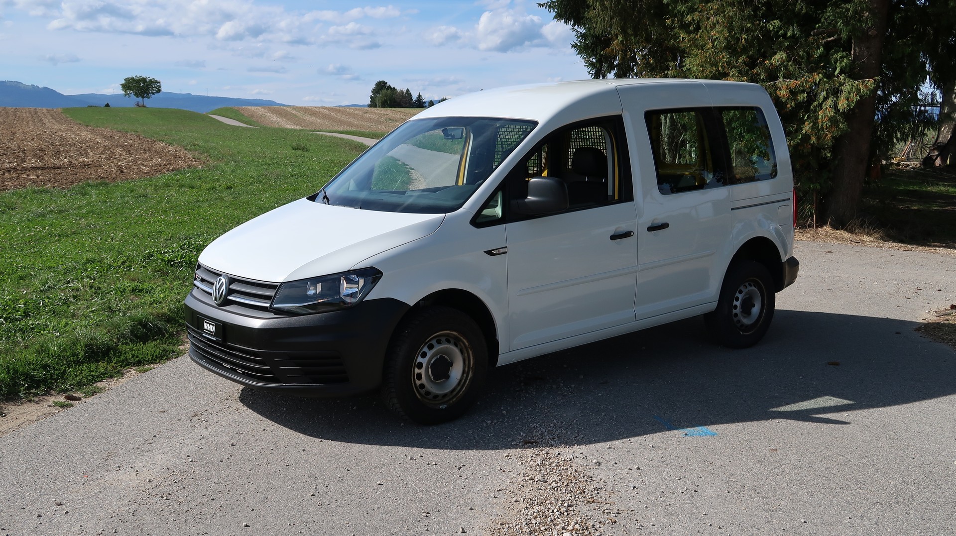 VW VW CADDY 2.0 TDI / 4X4 / CH-image-1