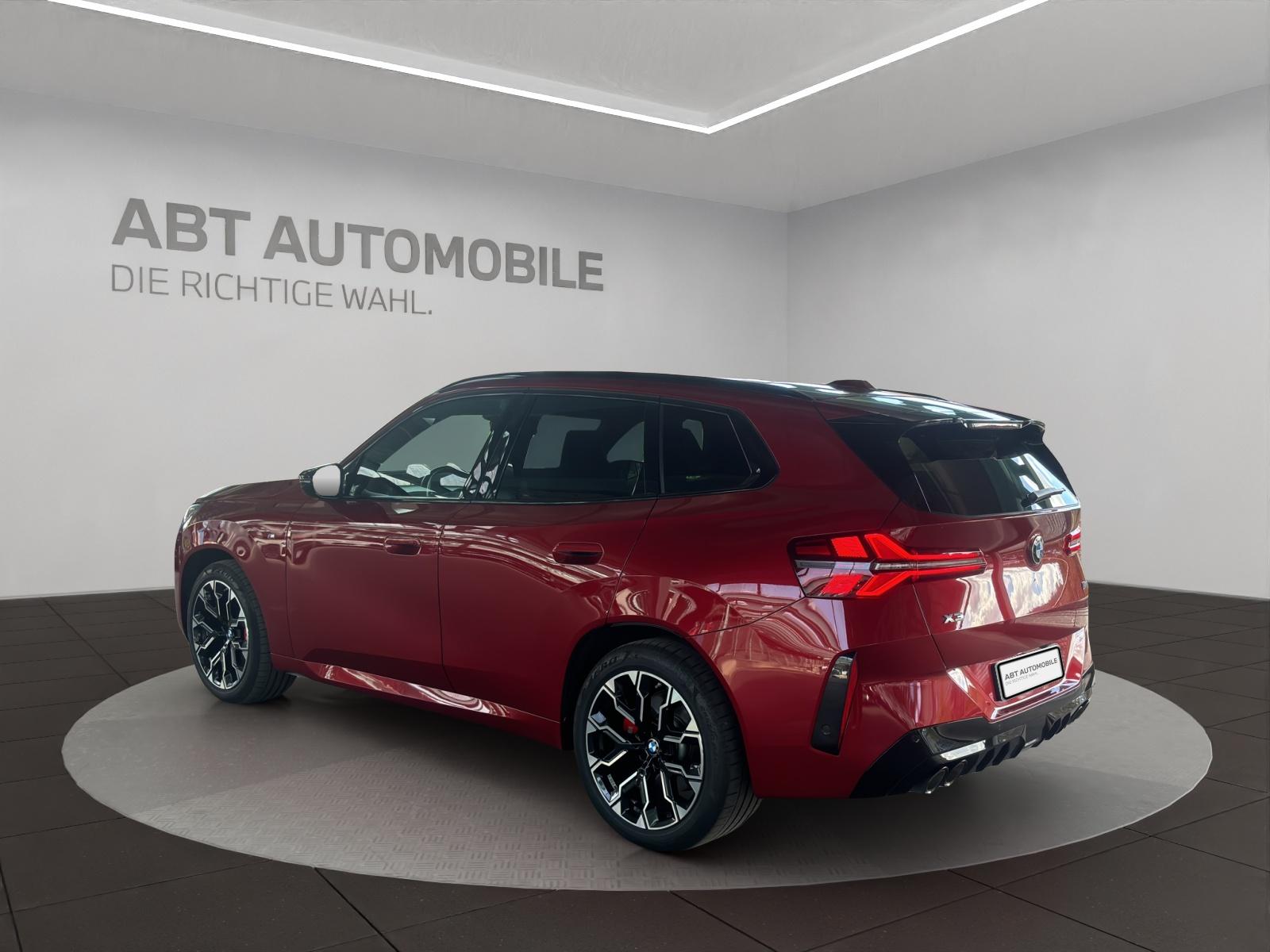 BMW X3 M50i-showroom-element-3
