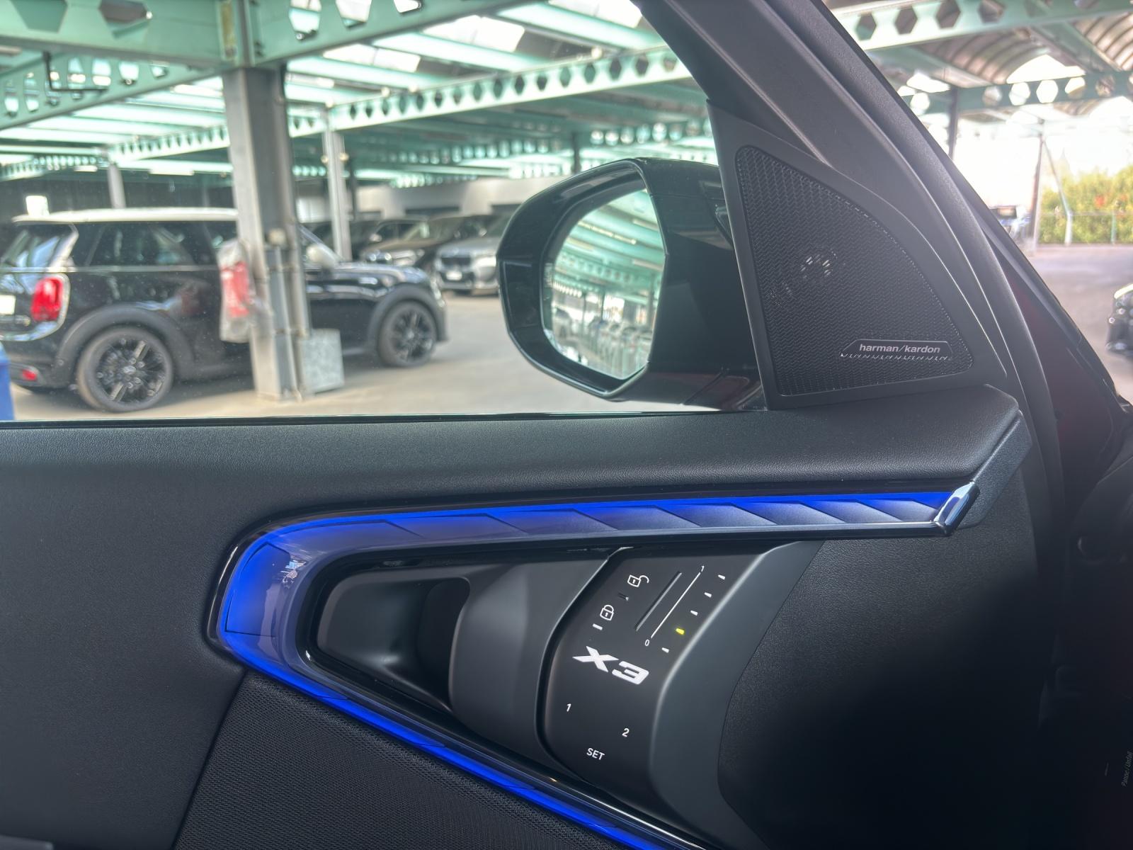 BMW X3 M50i-image-19