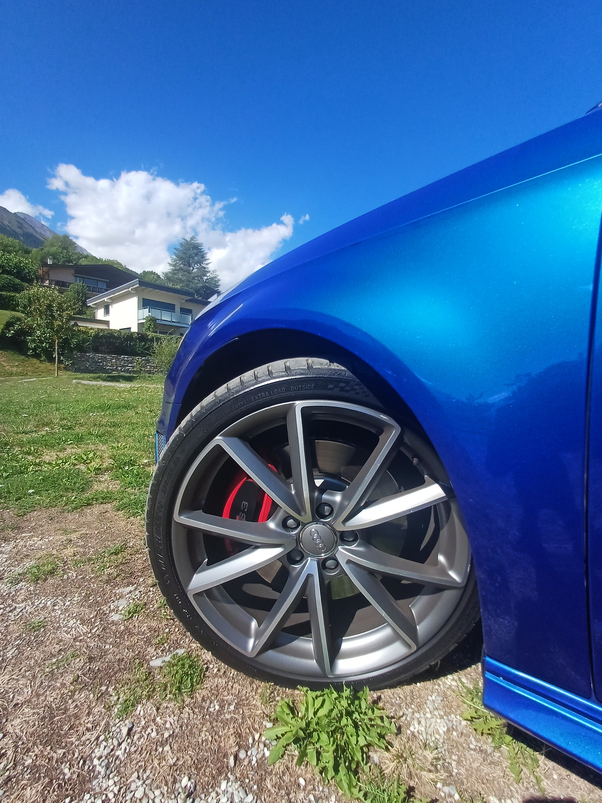 AUDI 2.0 T FSI quattro S-Tronic-image-4