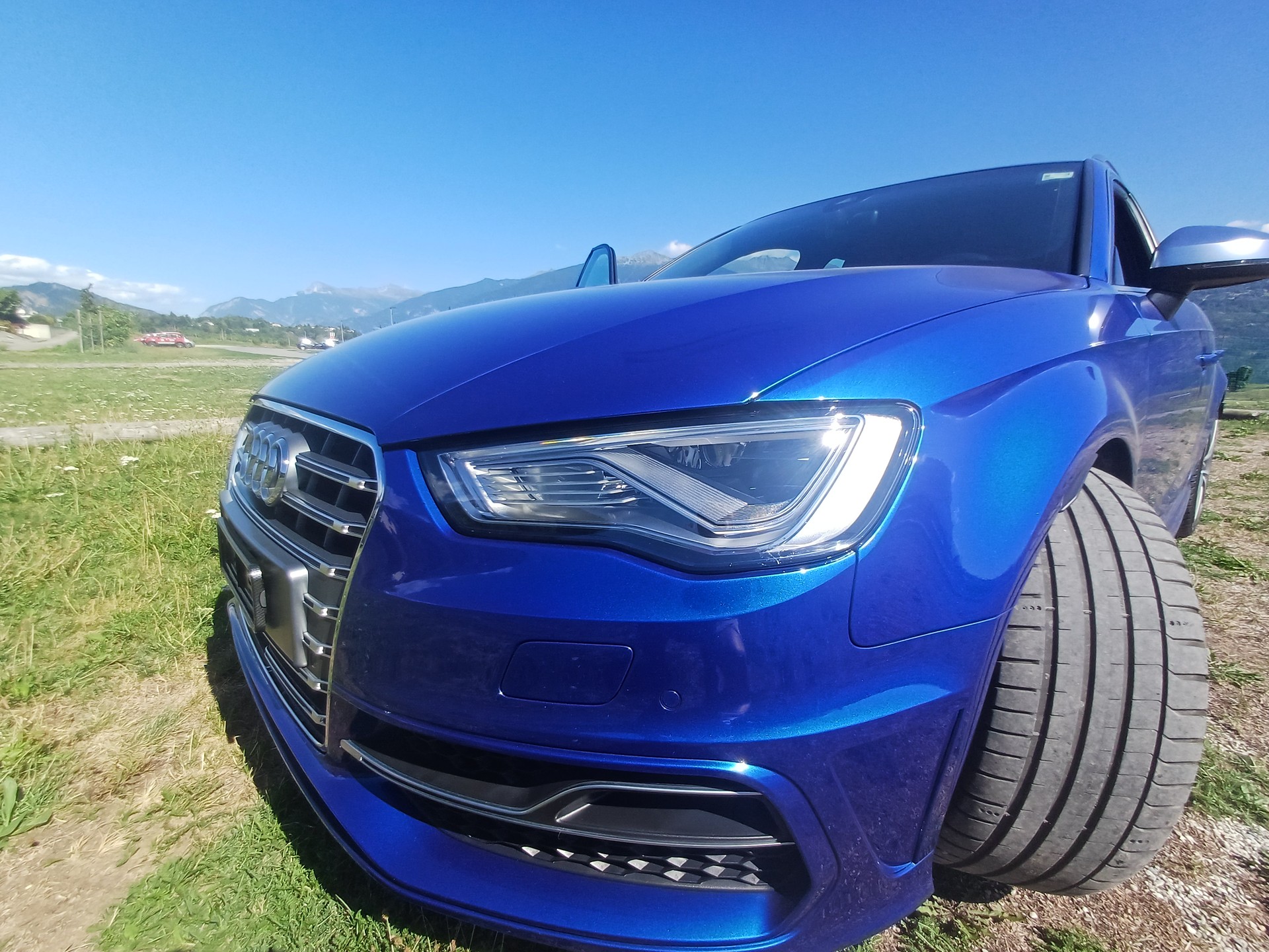 AUDI 2.0 T FSI quattro S-Tronic-image-1