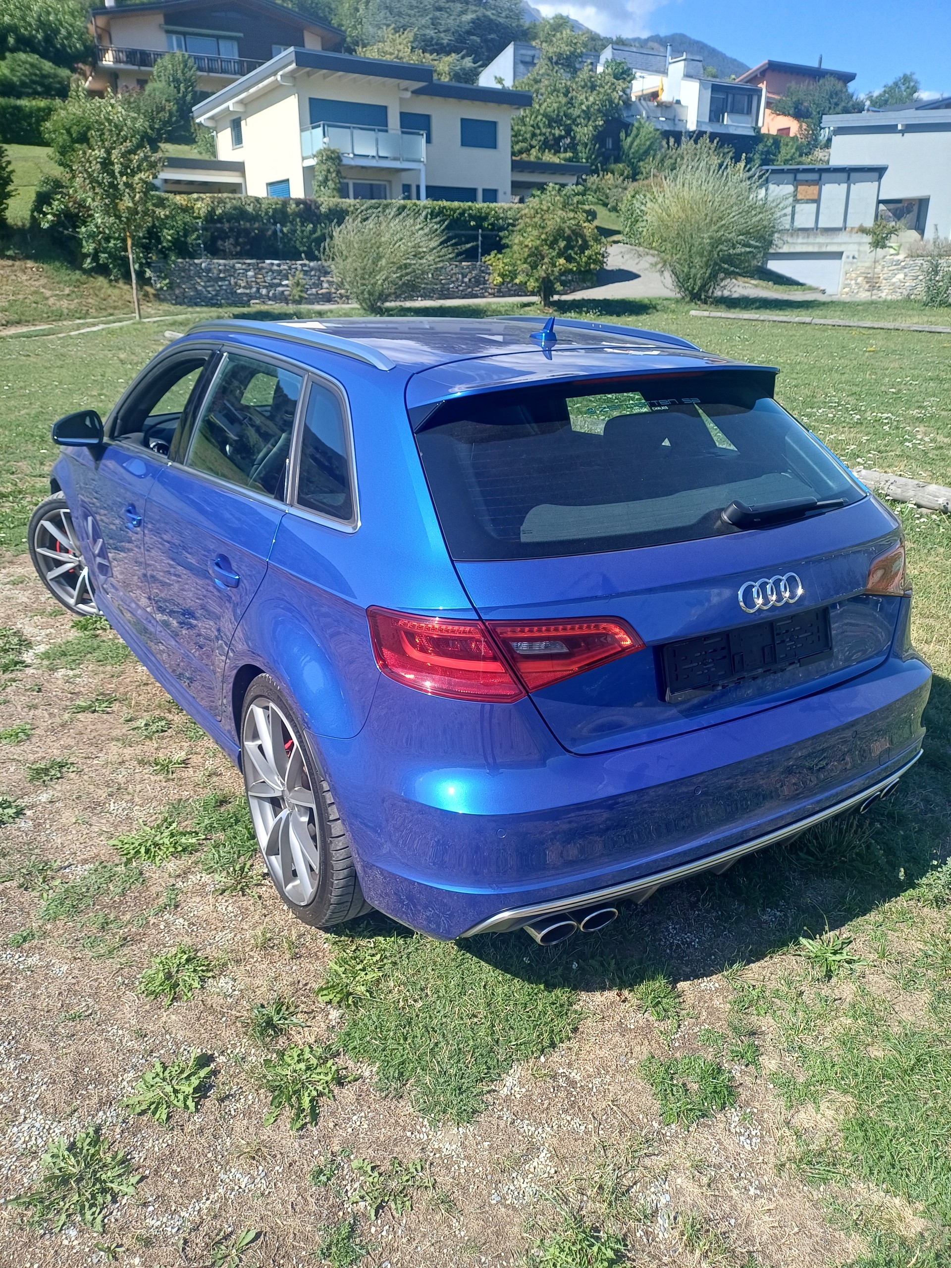 AUDI 2.0 T FSI quattro S-Tronic-image-0