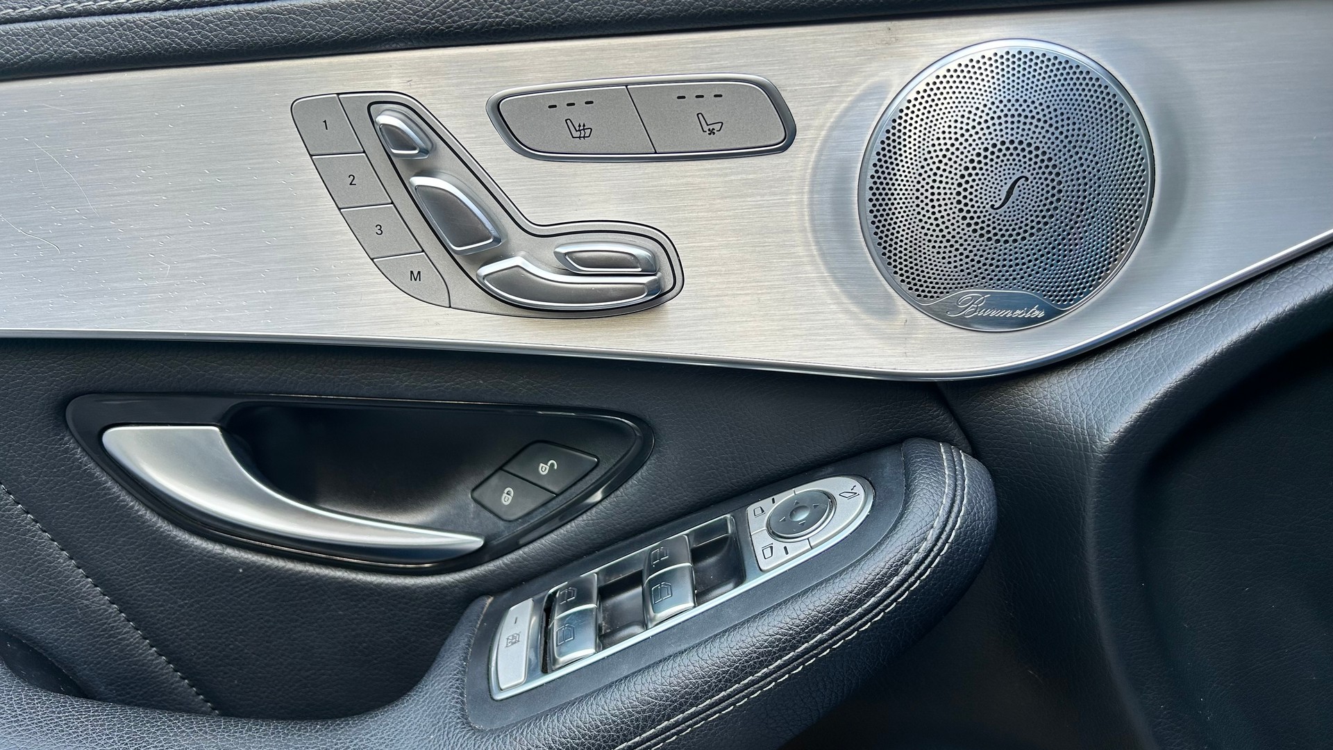 MERCEDES-BENZ GLC 250 Exclusive 4m-image-4