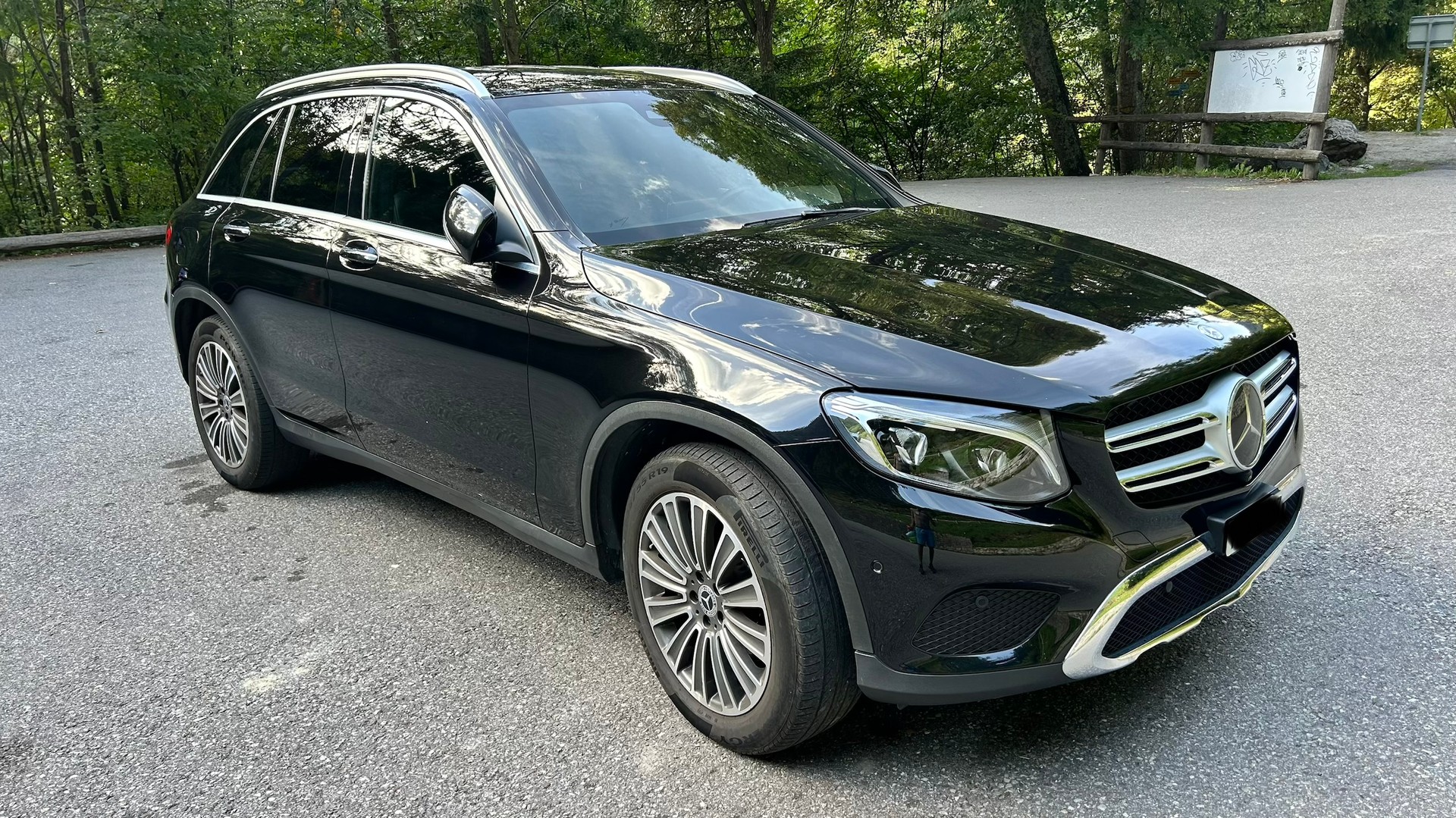 MERCEDES-BENZ GLC 250 Exclusive 4m-image-0