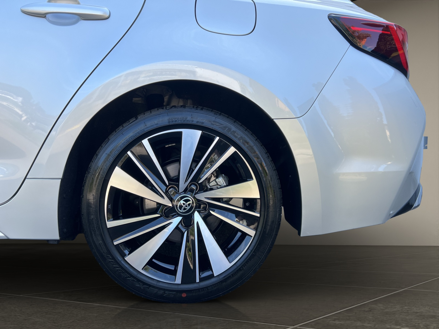 TOYOTA Corolla Touring Sports 2.0 HSD Trend-image-24