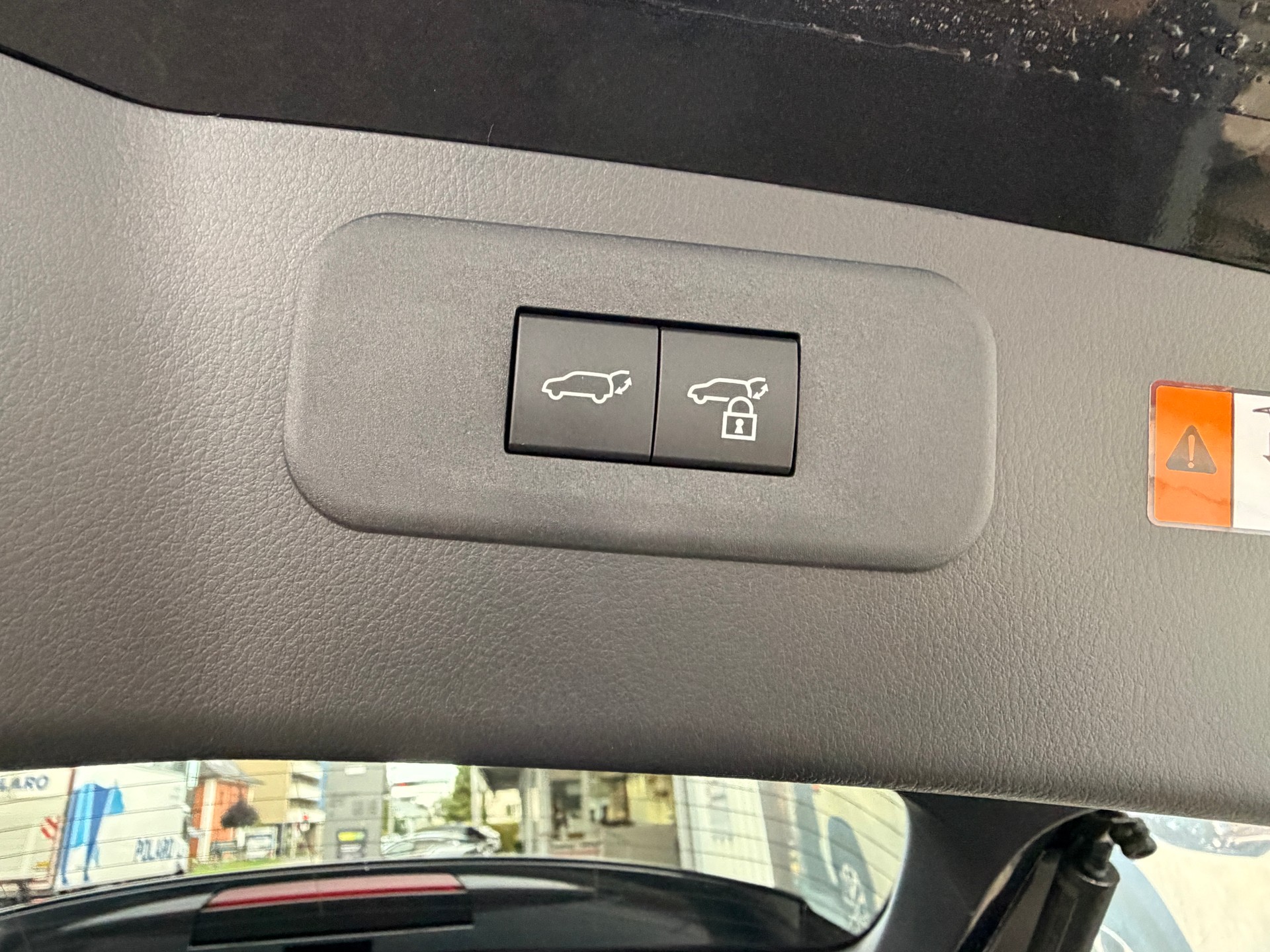 LEXUS NX 450h+ E-FOUR Comfort-image-7