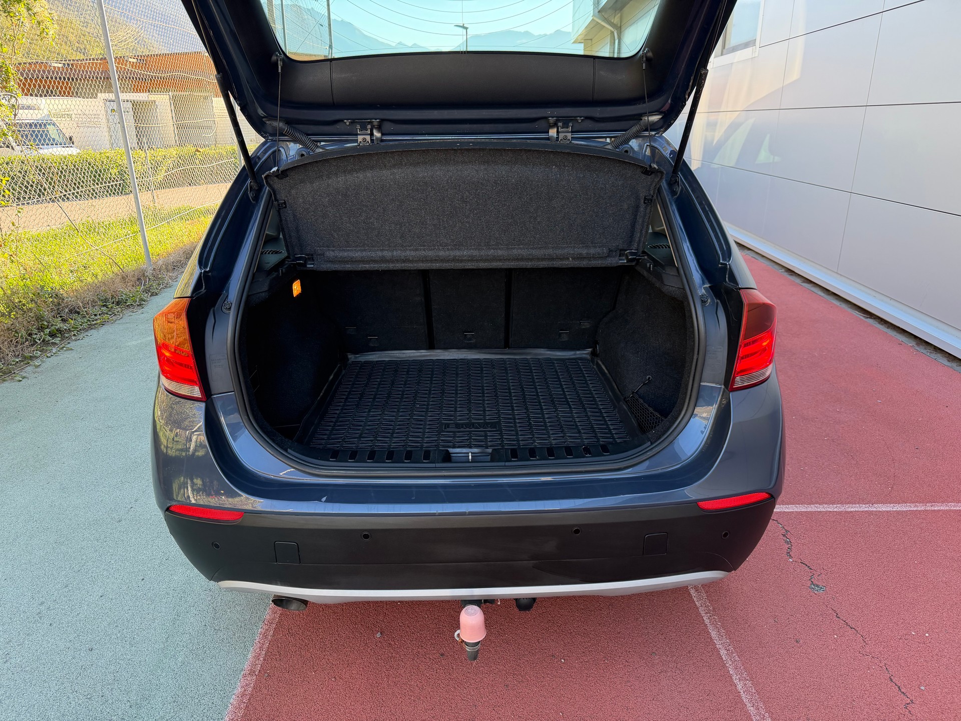 BMW X1 xDrive 18d Steptronic-image-13