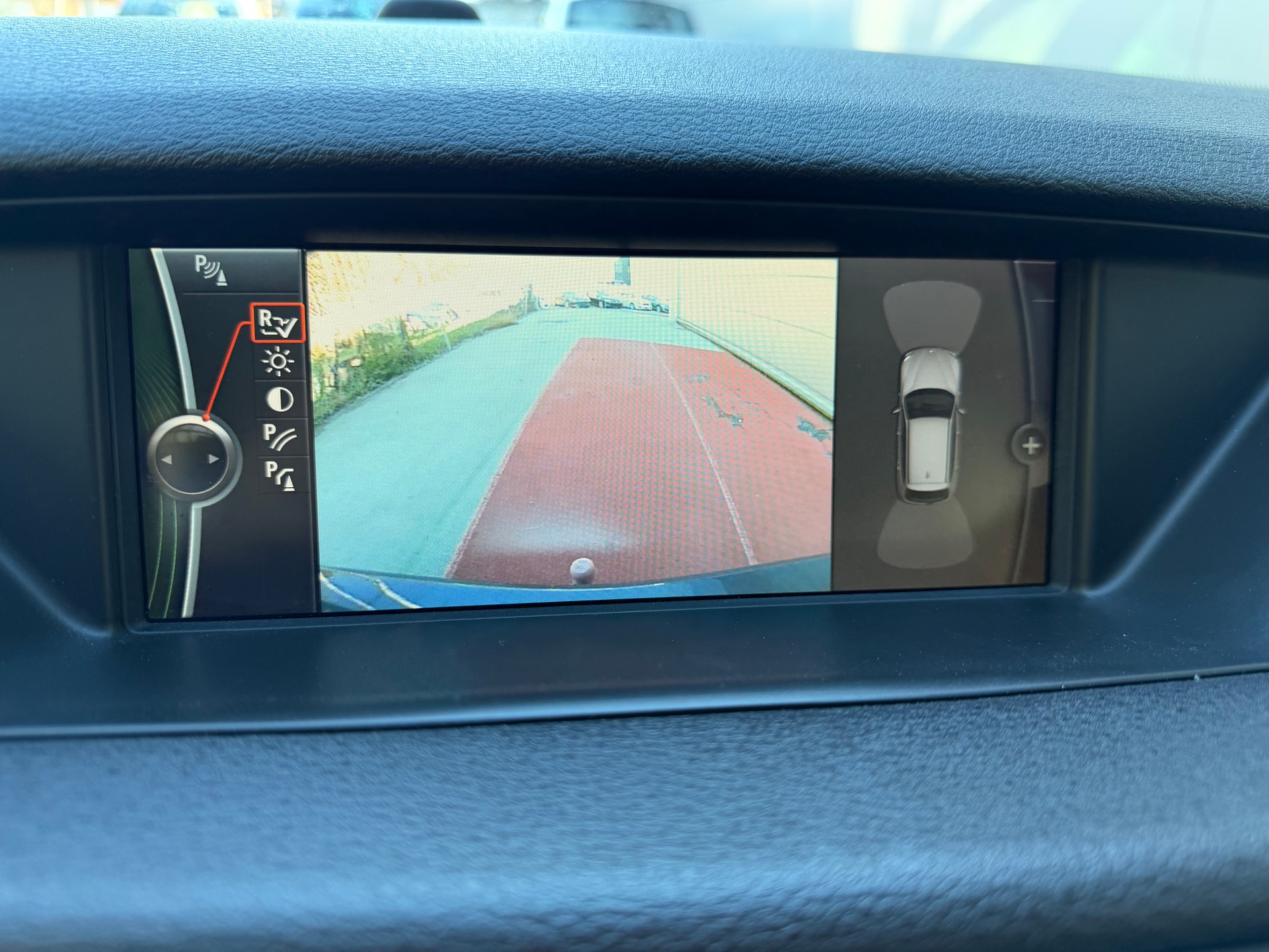 BMW X1 xDrive 18d Steptronic-image-14