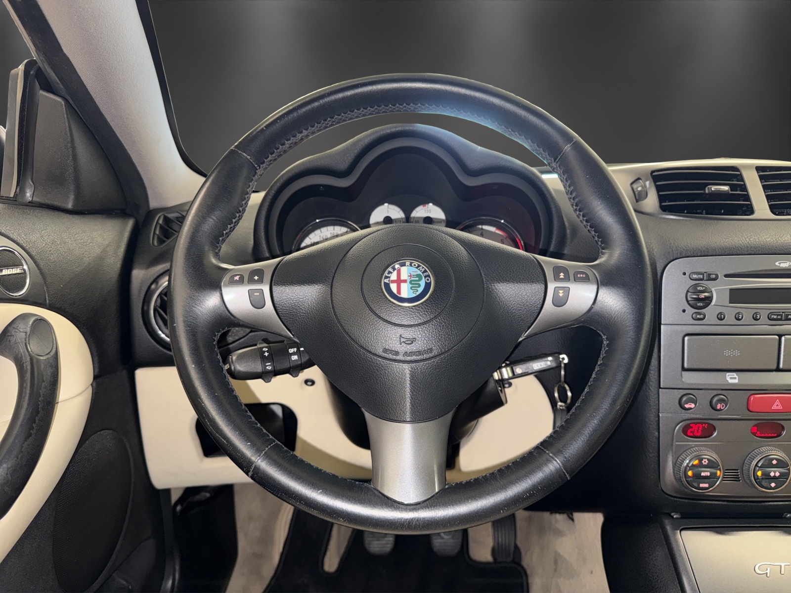 ALFA ROMEO GT 1.9 JTD Progression-image-11