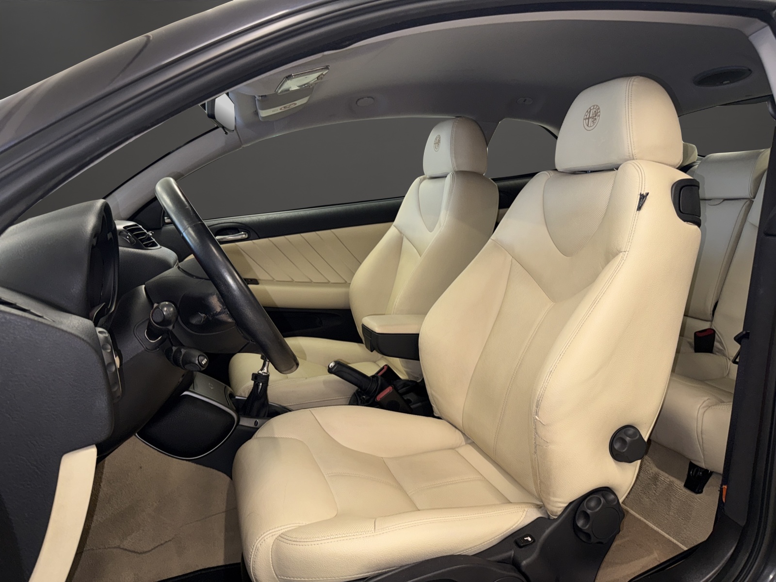 ALFA ROMEO GT 1.9 JTD Progression-image-6