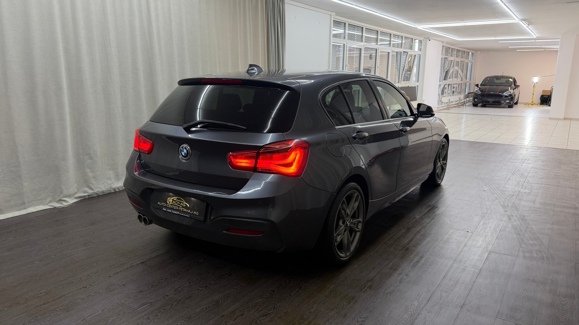 BMW 120d xDrive M Sport Steptronic-image-3