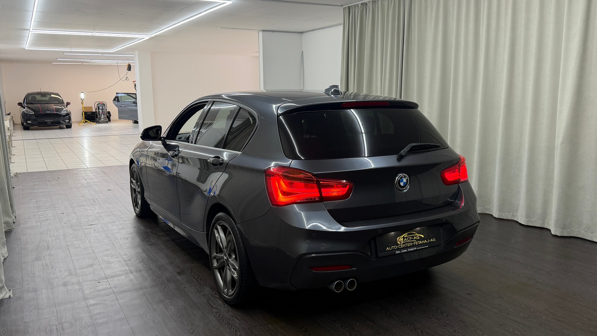 BMW 120d xDrive M Sport Steptronic-image-5