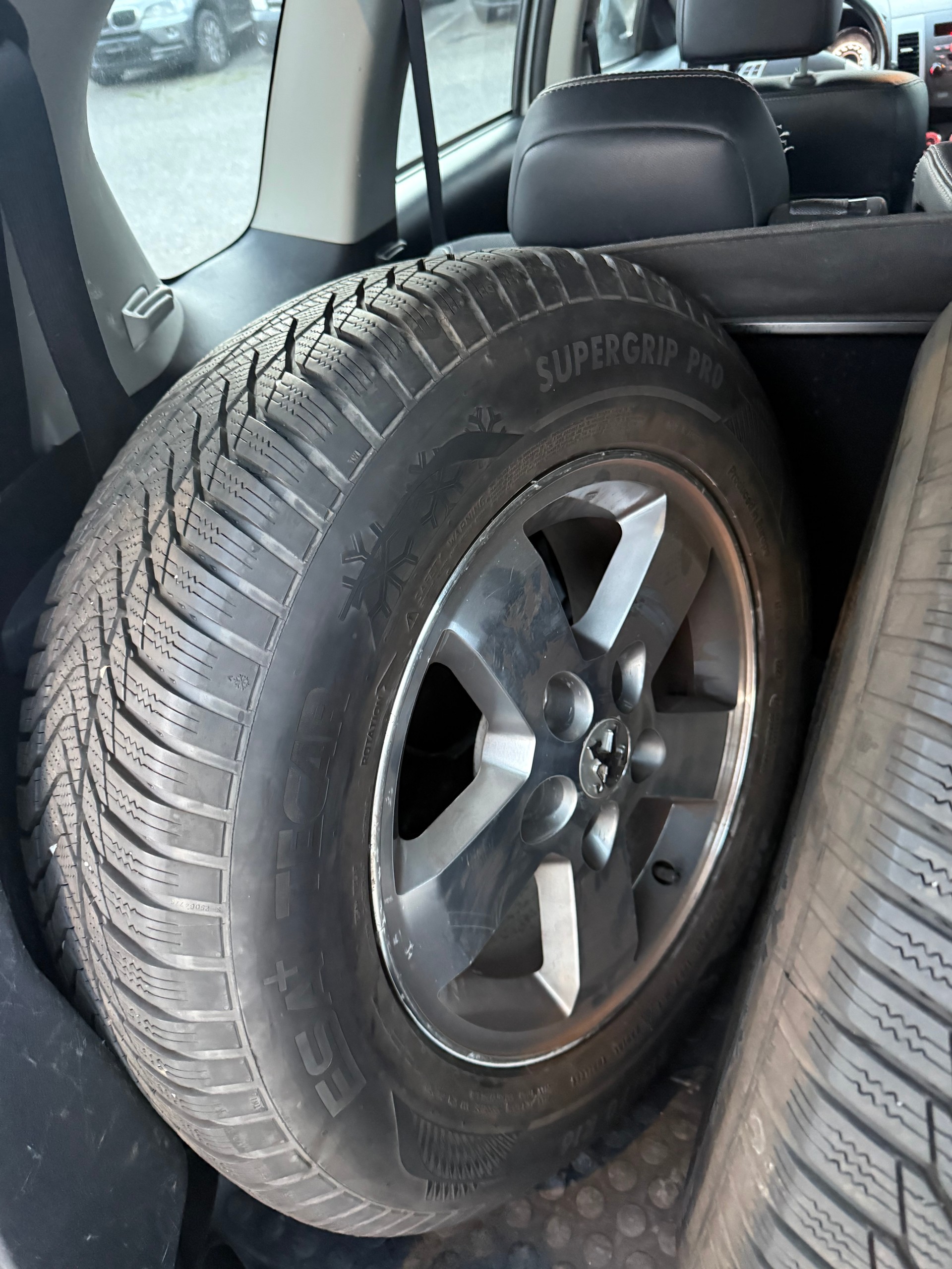 PEUGEOT 4007 2.2 HDi Dynamic DCS6-image-15