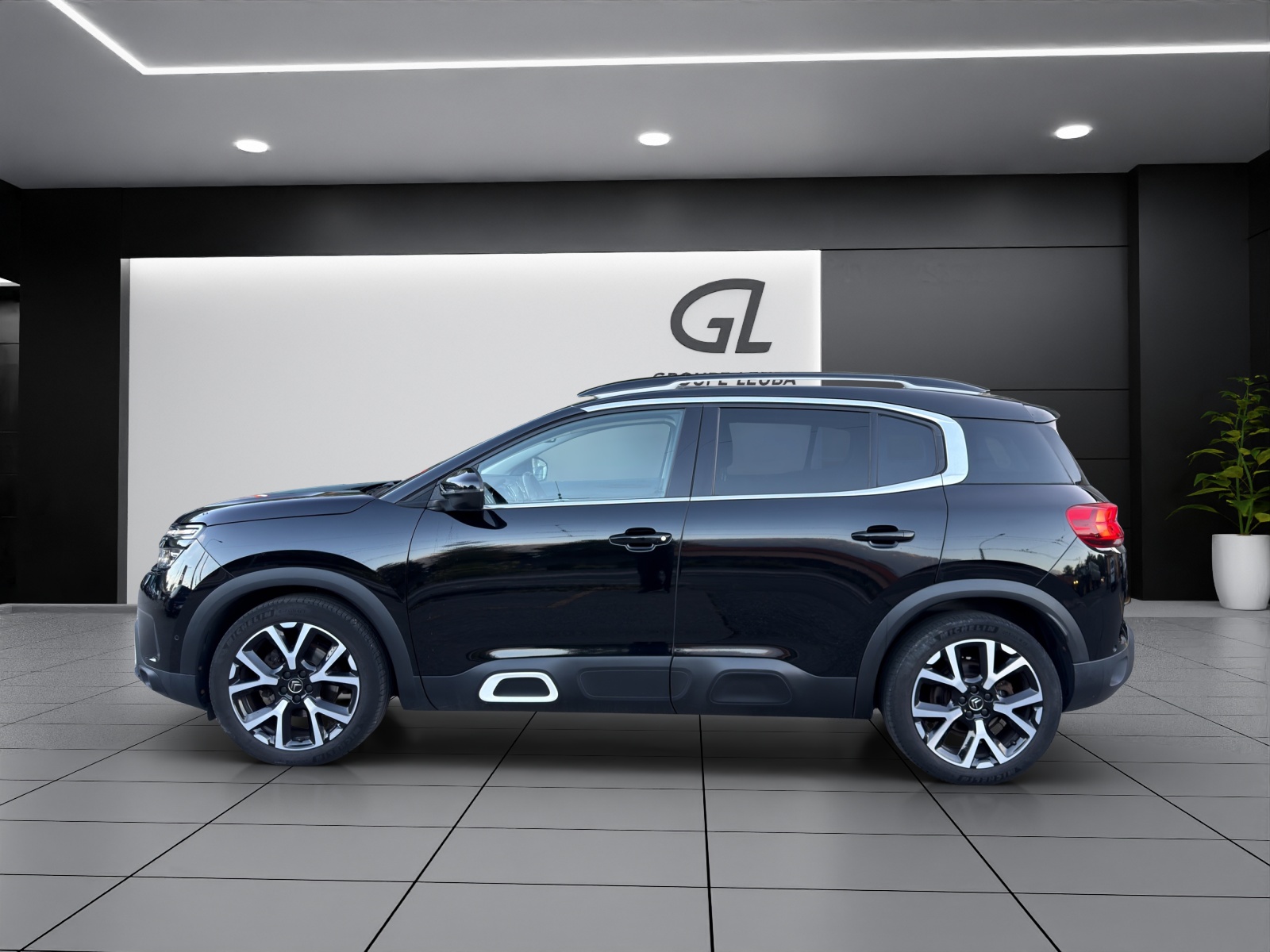 CITROEN C5 Aircross1.6 Shine EAT8-image-2