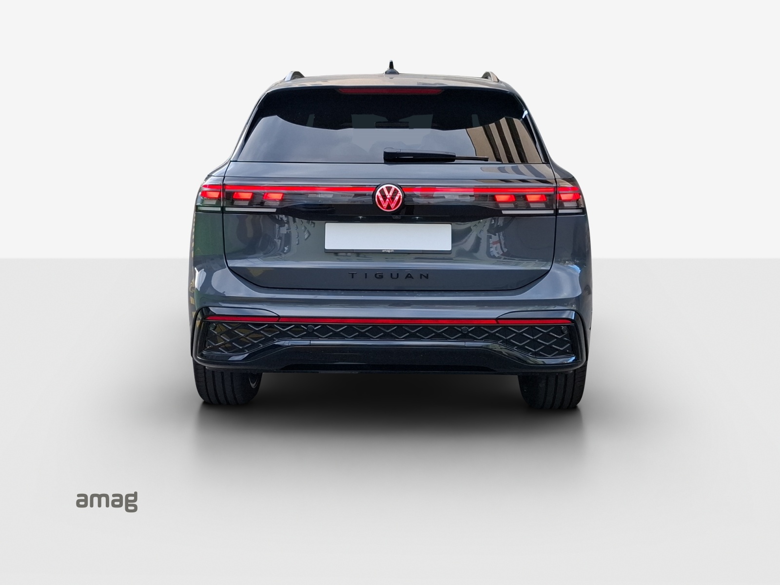 VW Tiguan 2.0 TSI DSG R-Line United 4Motion-showroom-element-3