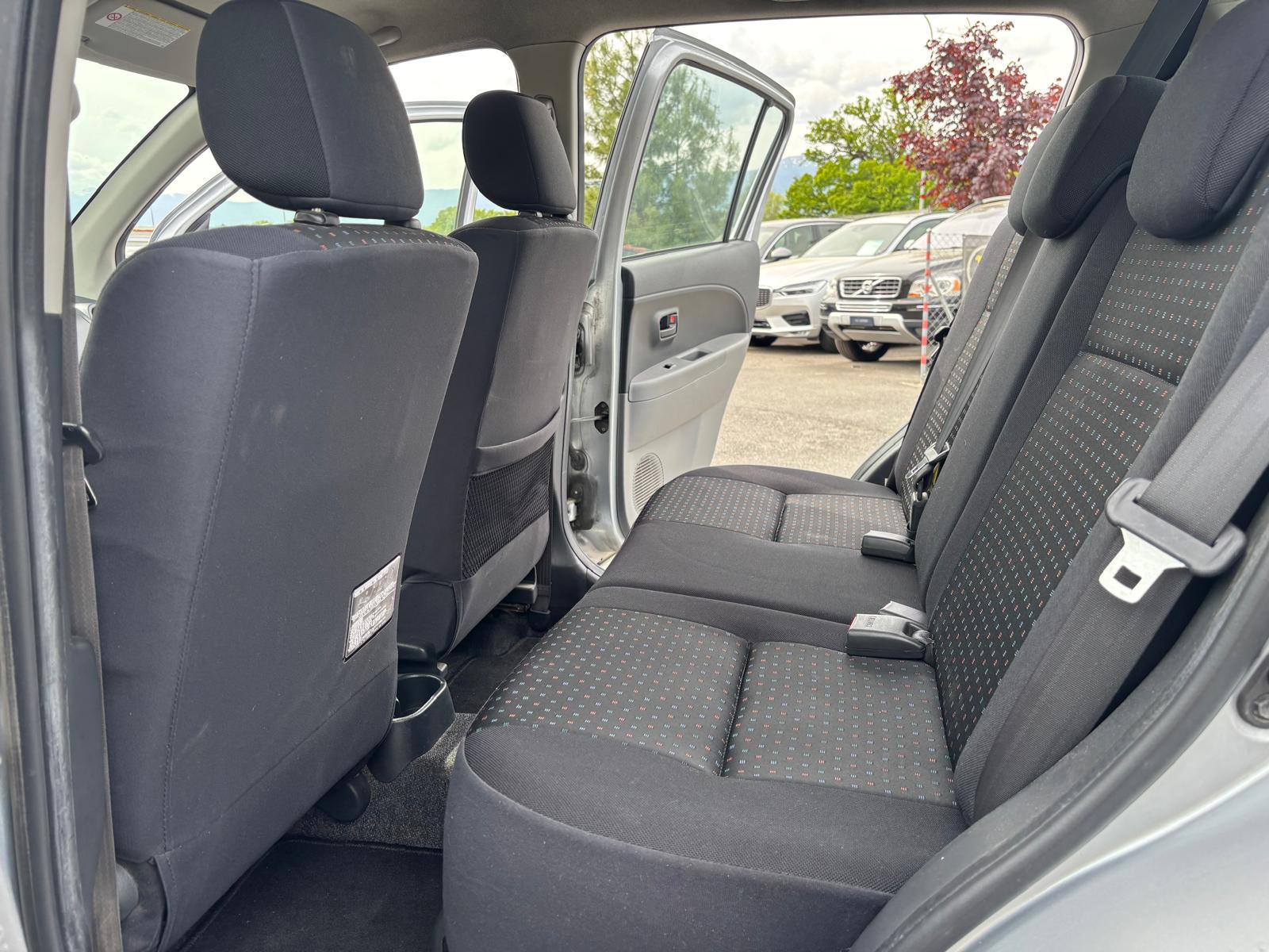 DAIHATSU Sirion 1.0 eco-top-image-11