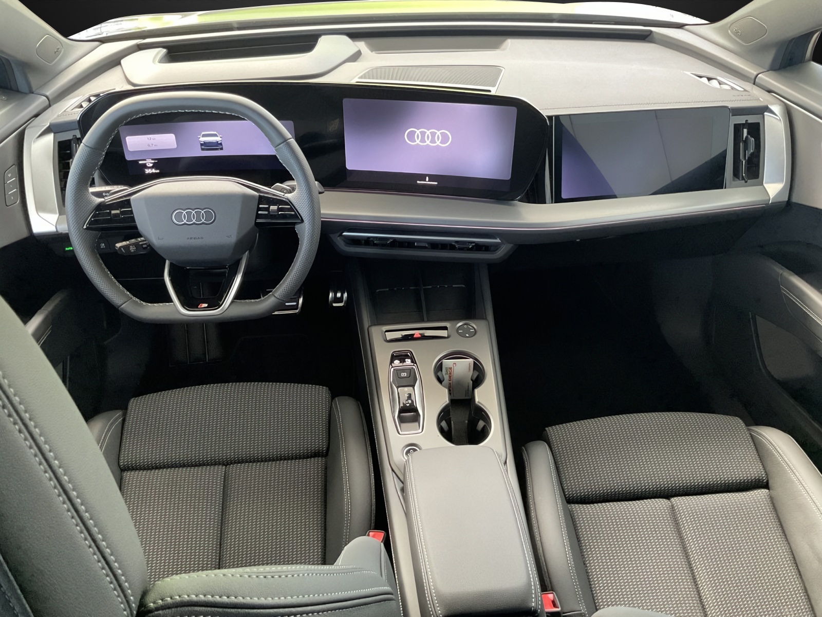 AUDI Q4 e-tron SUV quattro-image-7