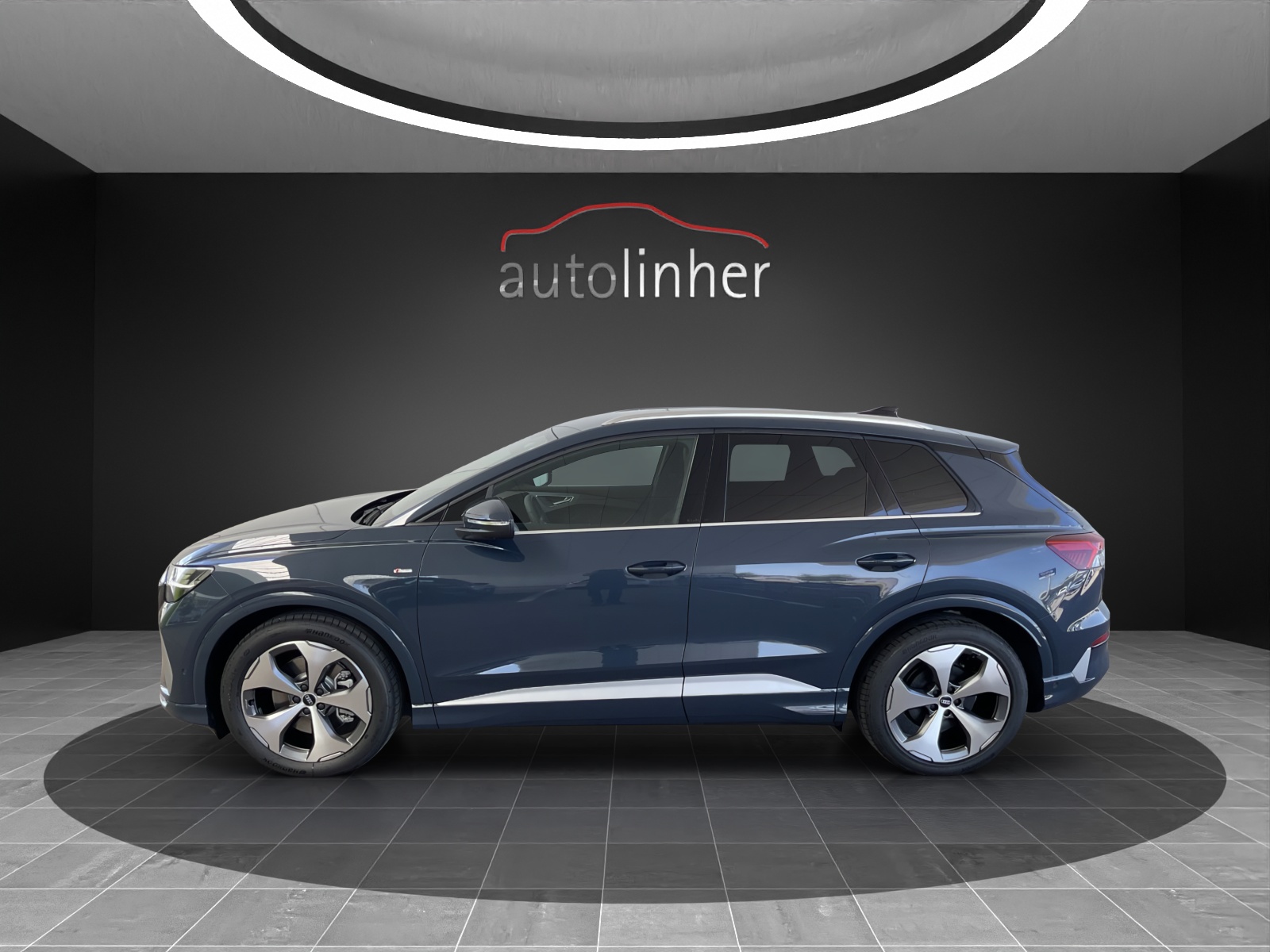 AUDI Q4 e-tron SUV quattro-image-1