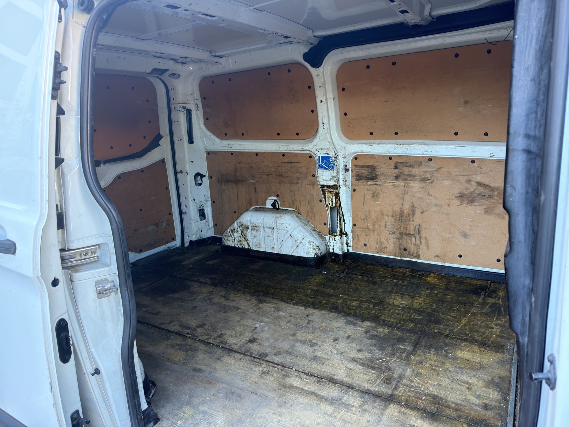 FORD Transit Custom Van 250 L1H1 Level 3 3 SITZ-image-11