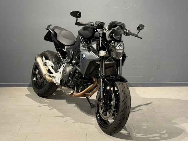 BMW F 900 R A2 (35kW)-showroom-element-1