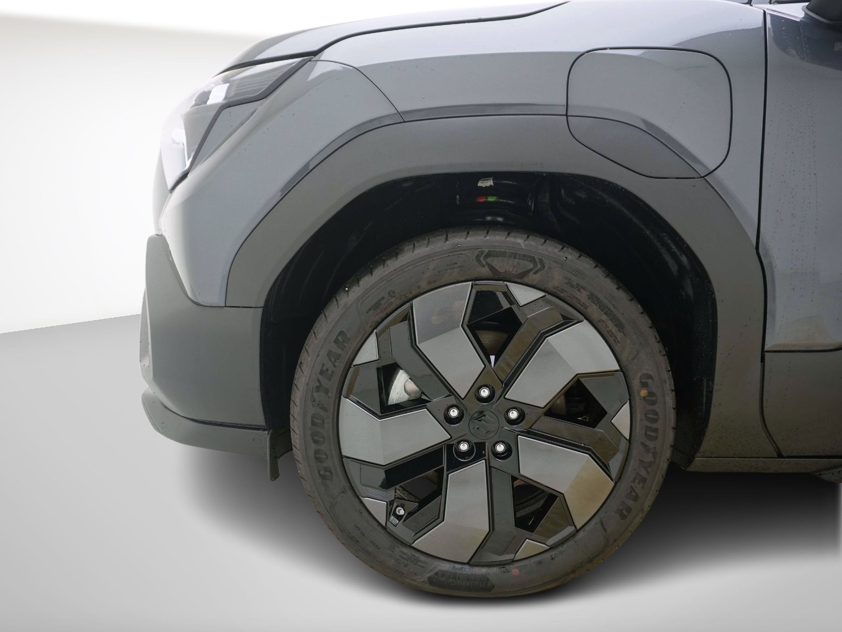 SUZUKI e Vitara Piz Sulai Top 4x4-image-6