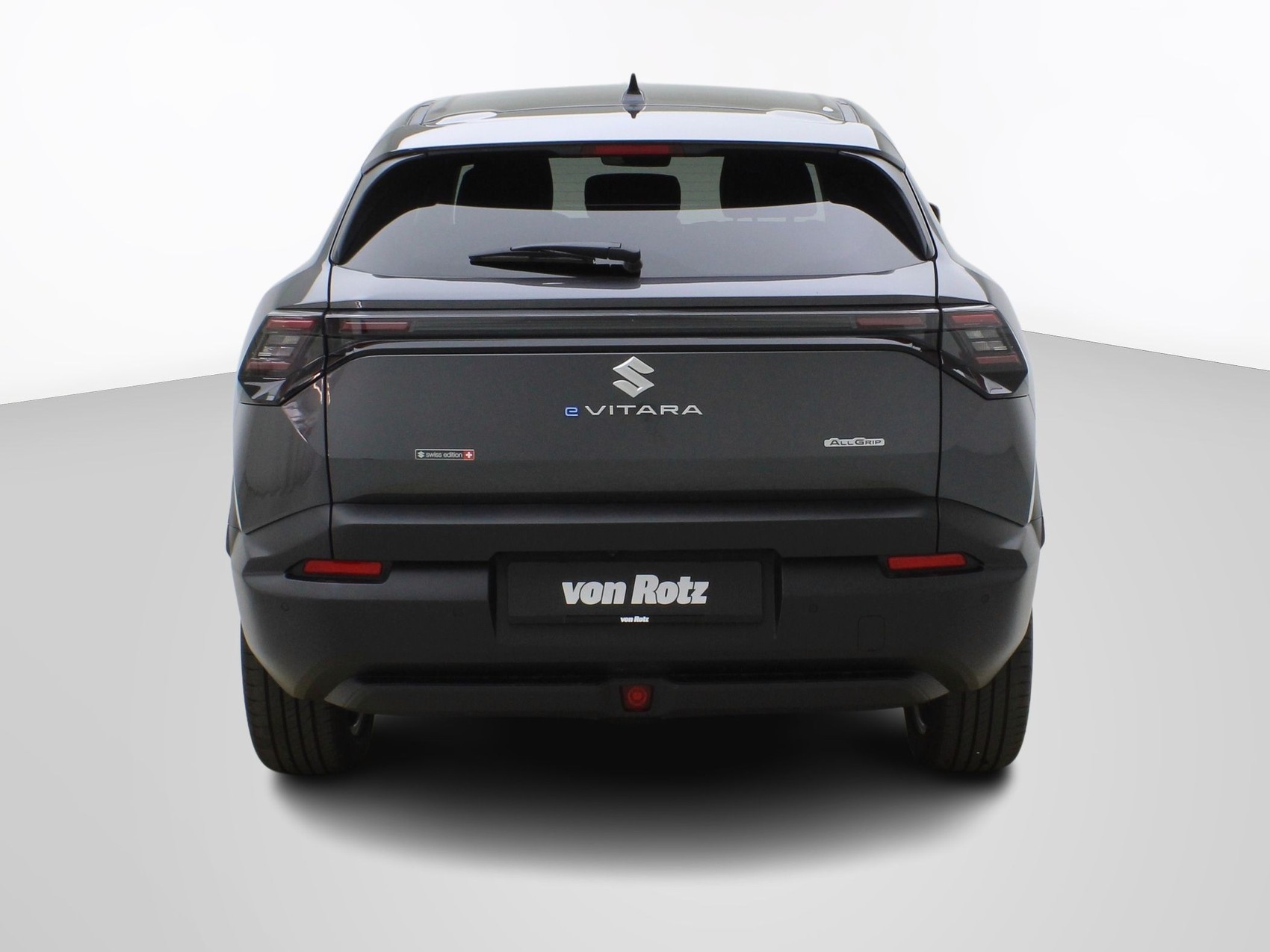 SUZUKI e Vitara Piz Sulai Top 4x4-image-2
